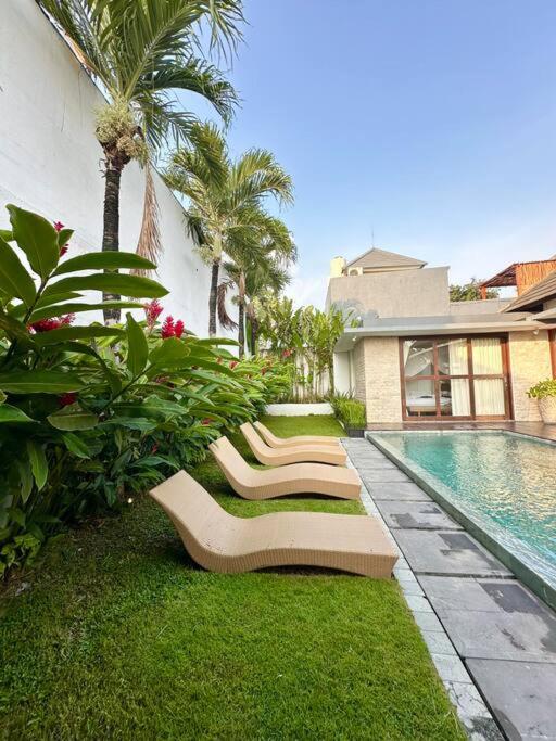 New stylish private villa with 2 bedrooms villa in Canggu view 4