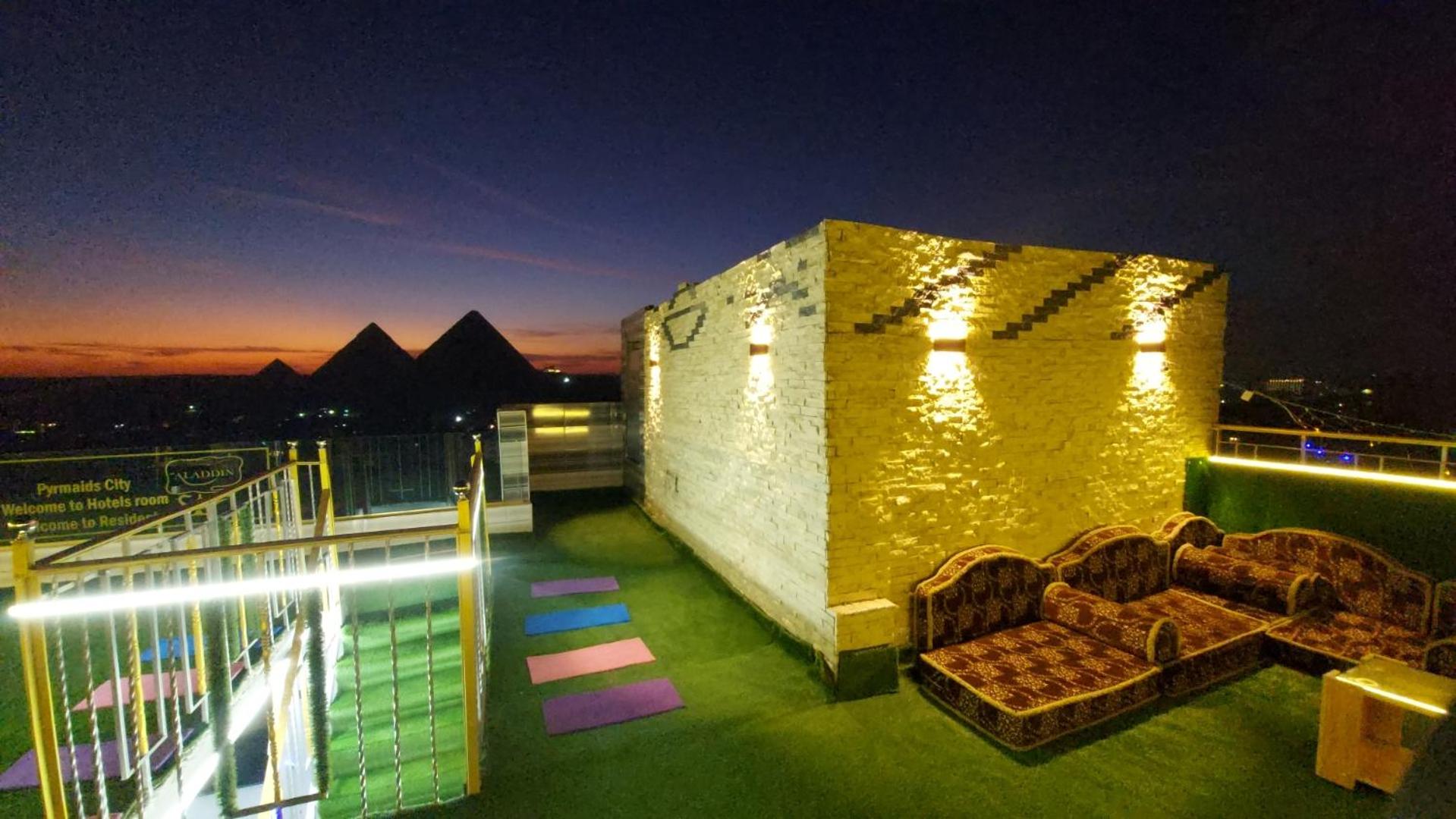Aladdin pyramids City 2