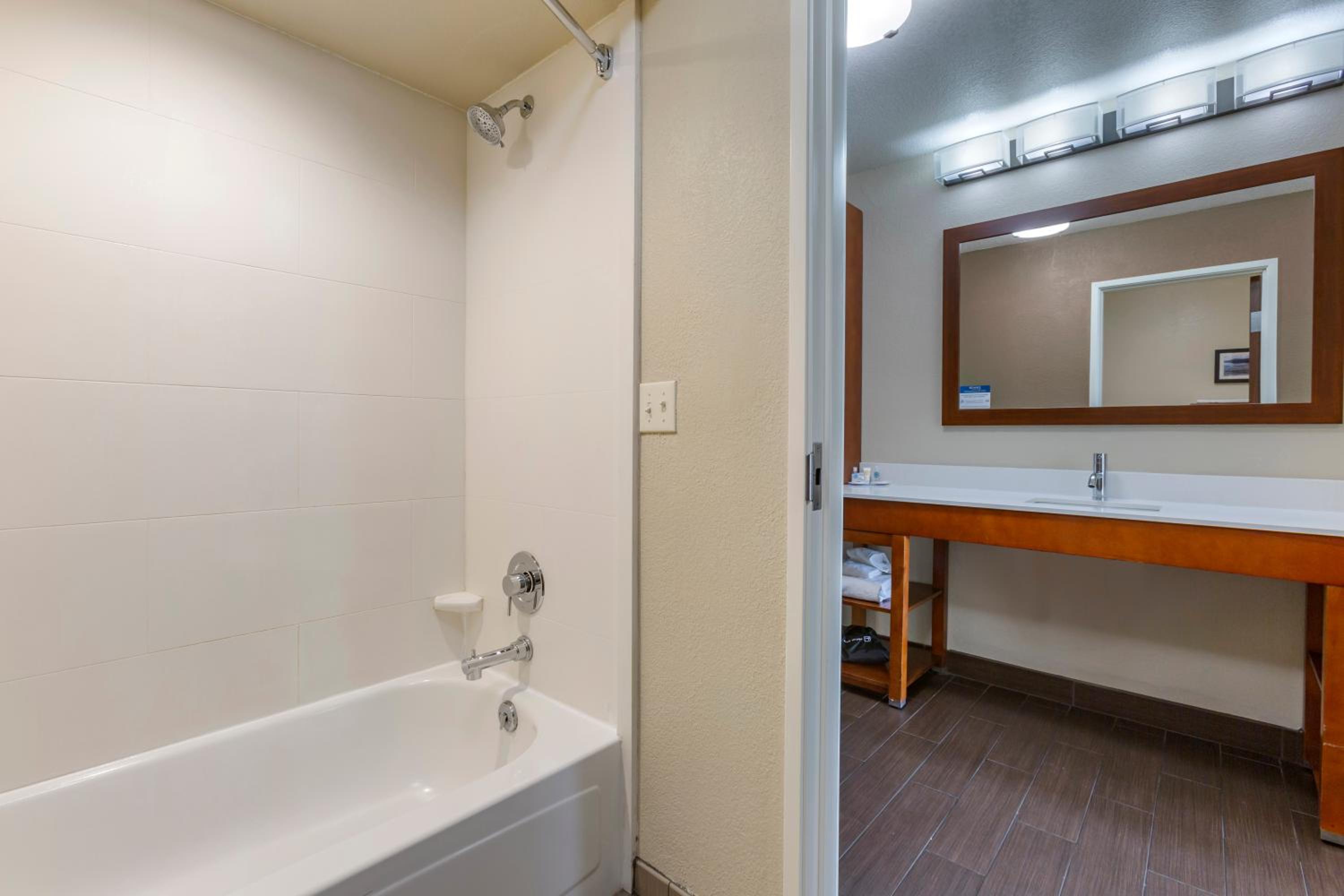 Comfort Inn & Suites Coeur d'Alene, Photo 12