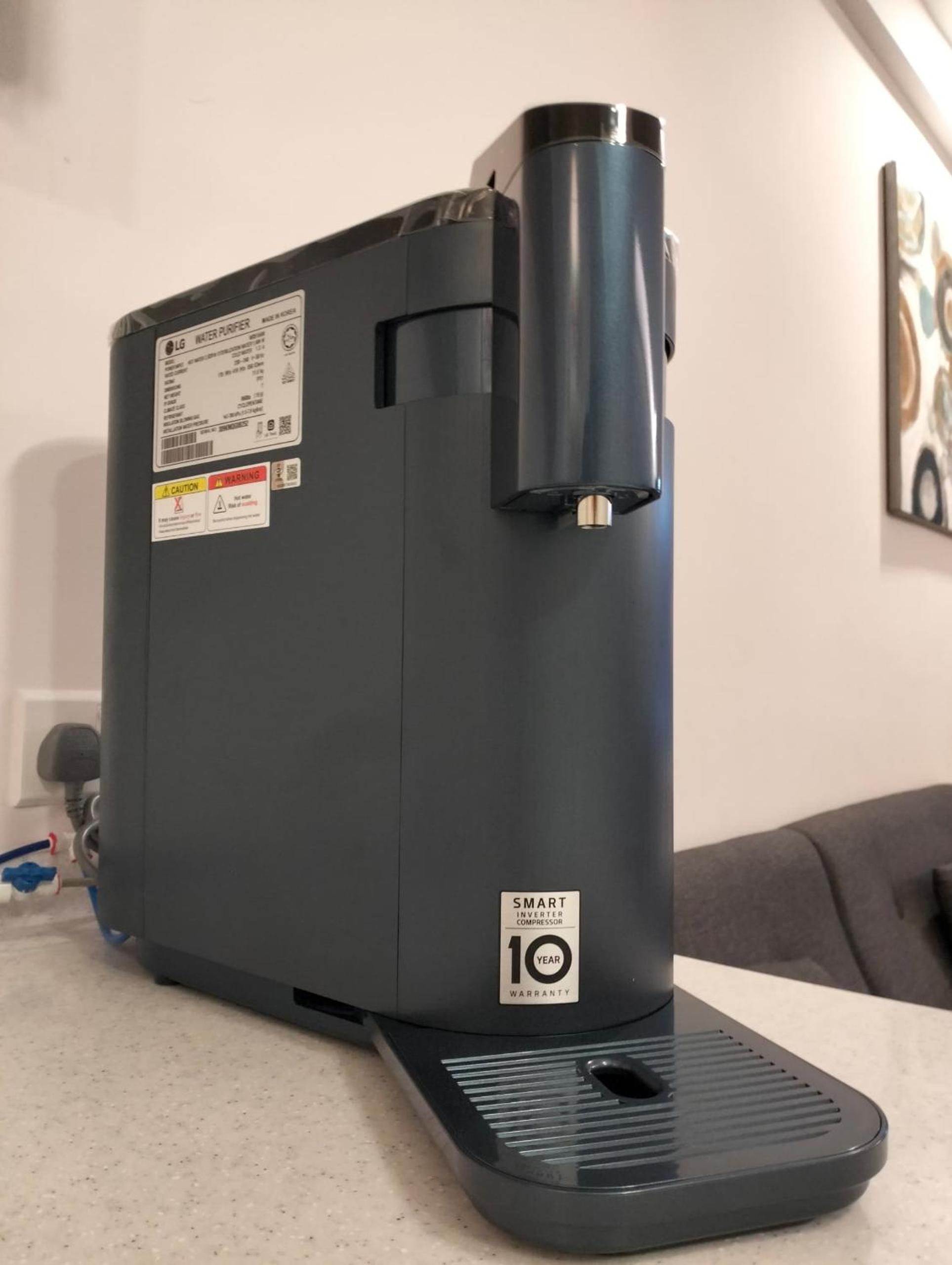 Aru Suites HOMESTAY WIFI,Carpark,24h Check in,Water Filter by R2 Residence photo 4