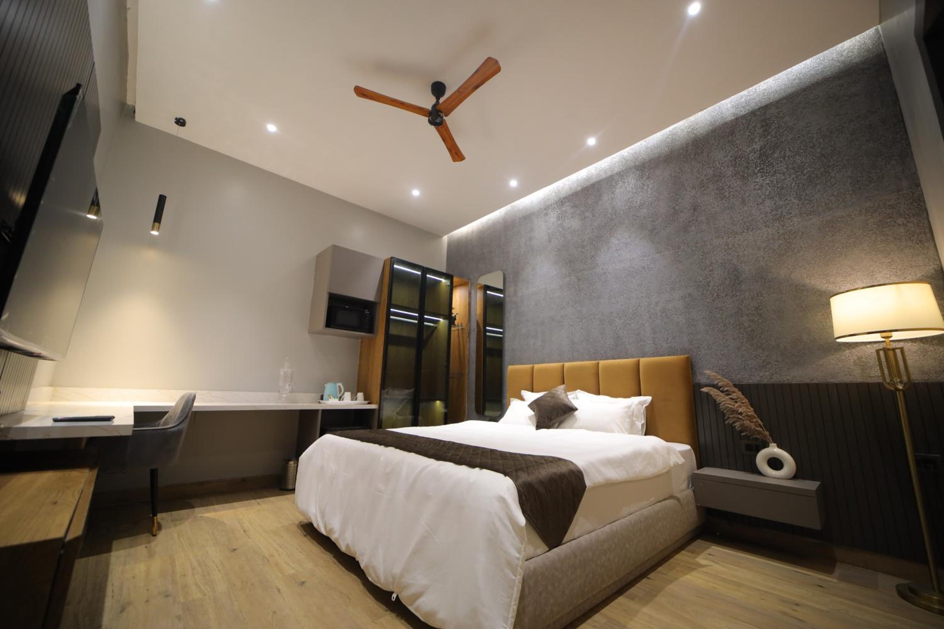 hotel room