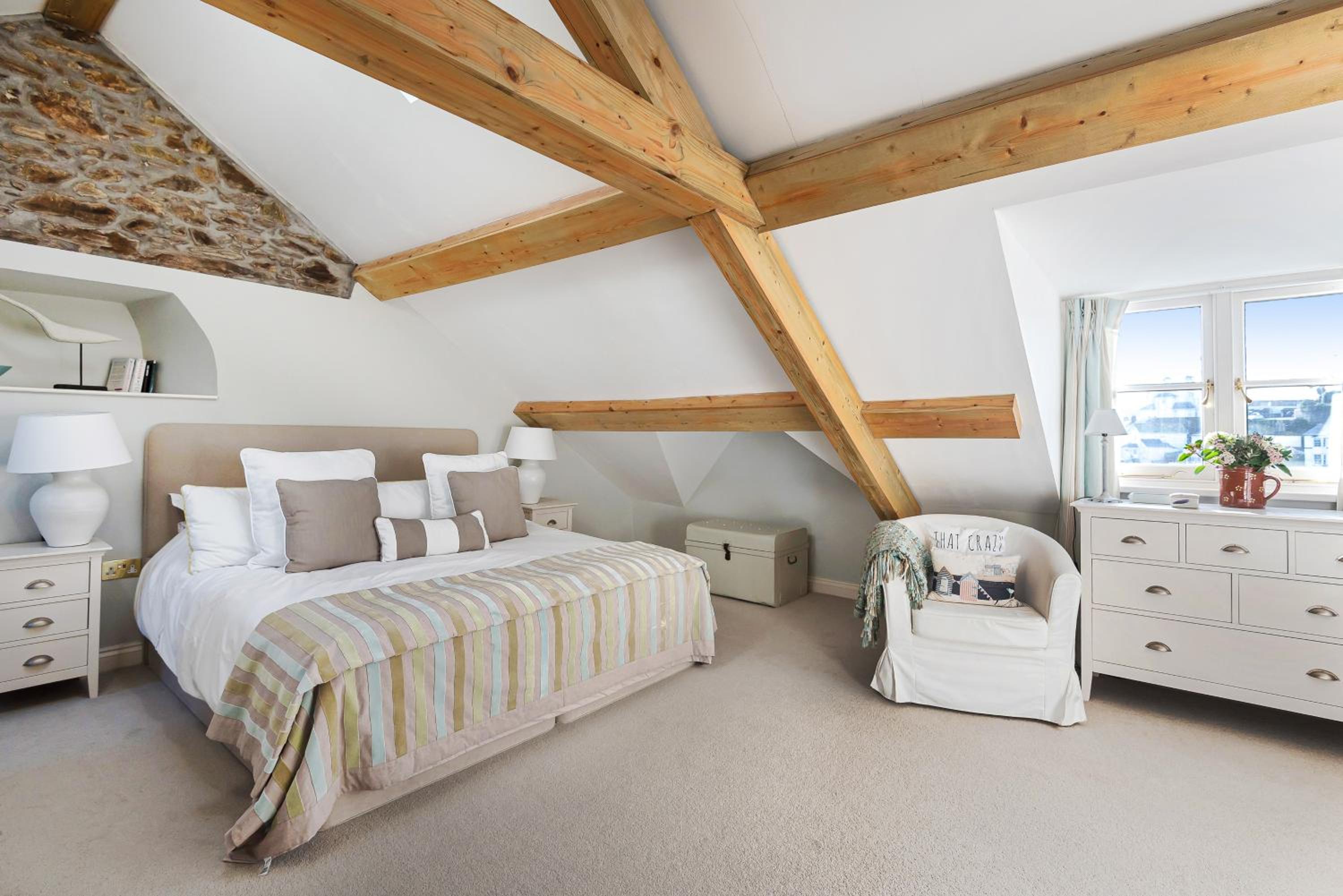 Dorset House, Salcombe, with Free Parking