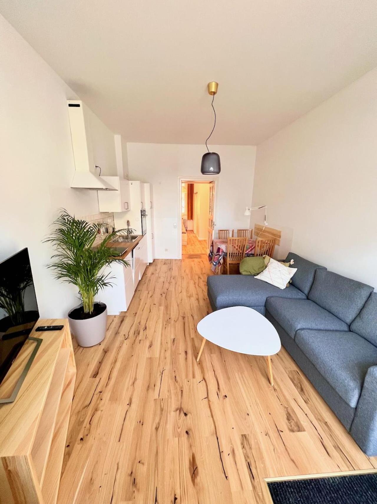 Central apartment in trendy Friedrichshain