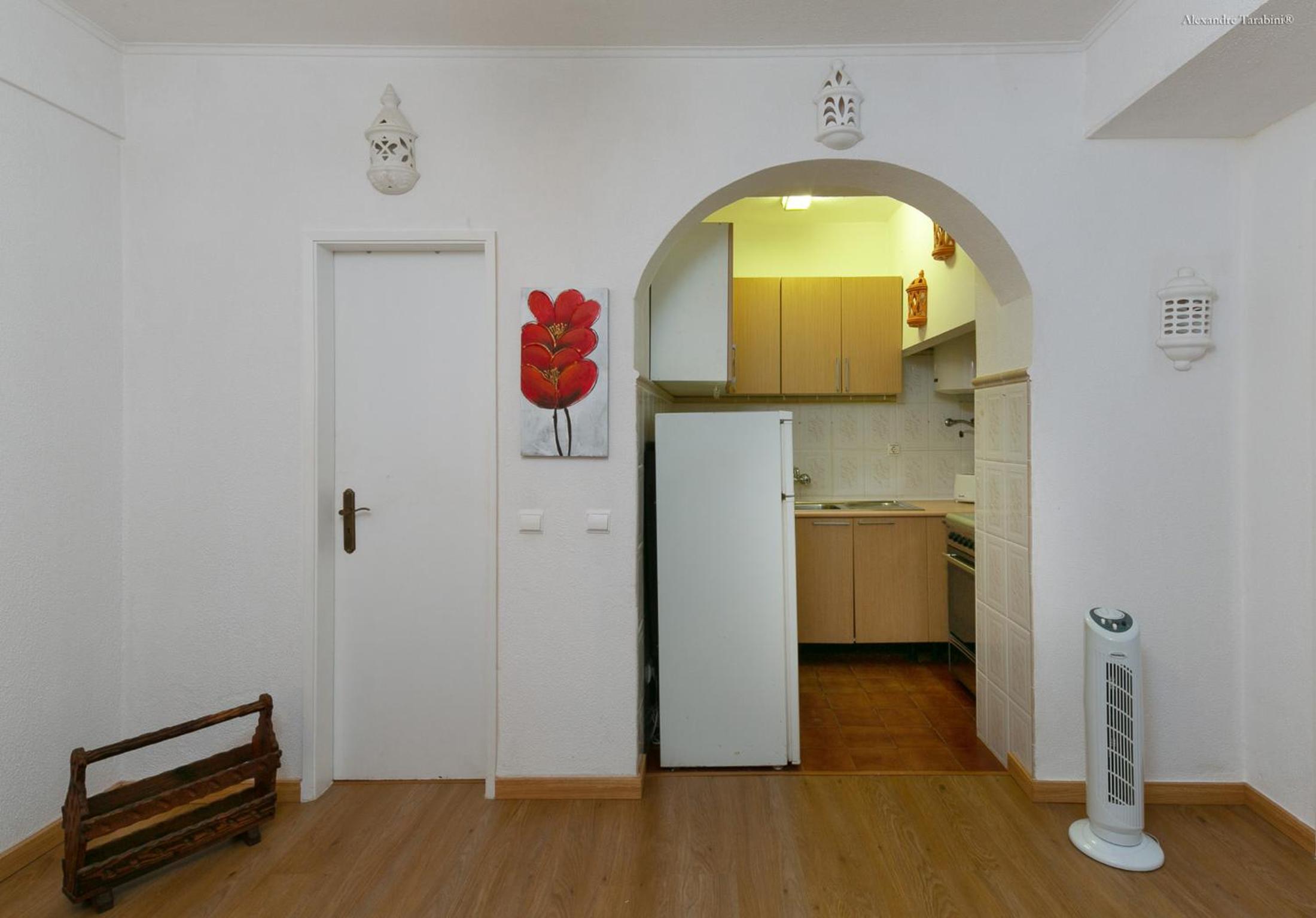 A12 - Praia da Luz Center Apartment view 2