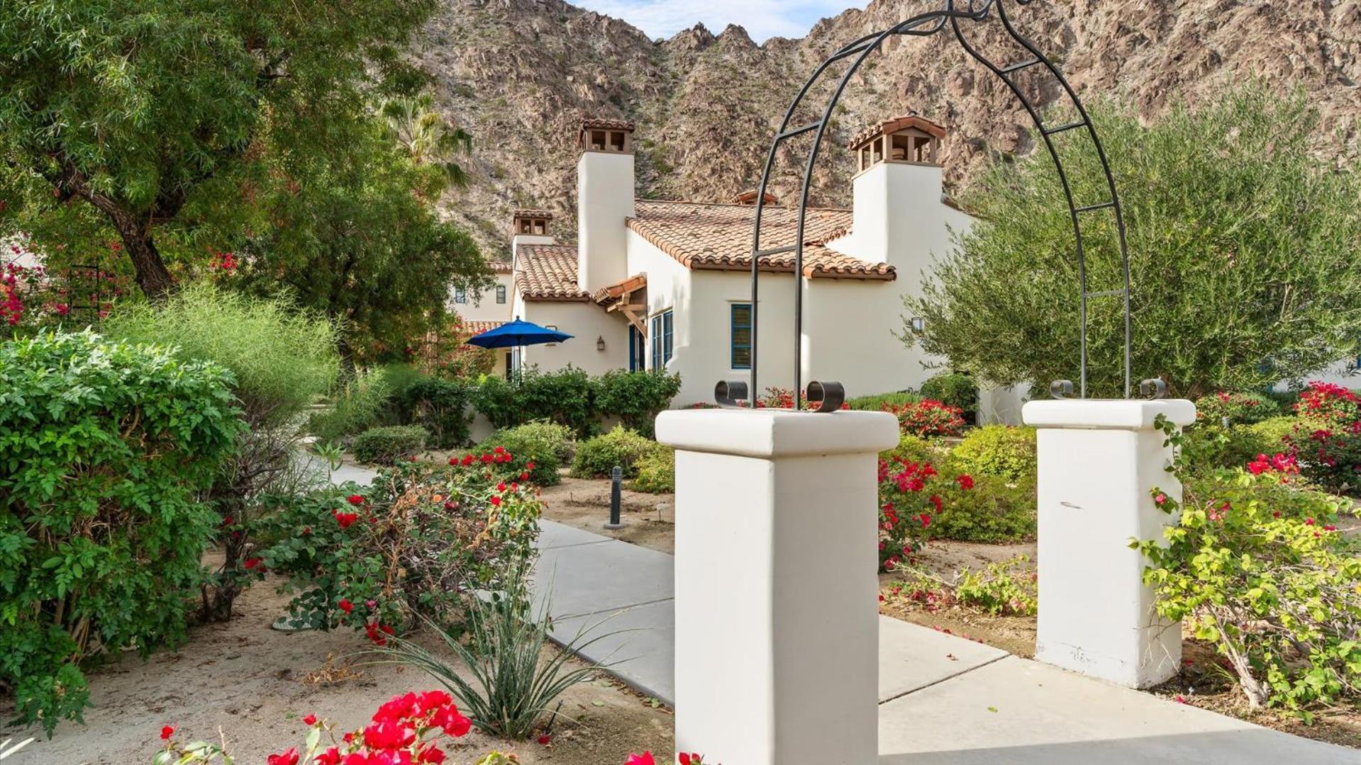 LV313 Legacy Villas Gem: 1-Story Mountain Views view 2