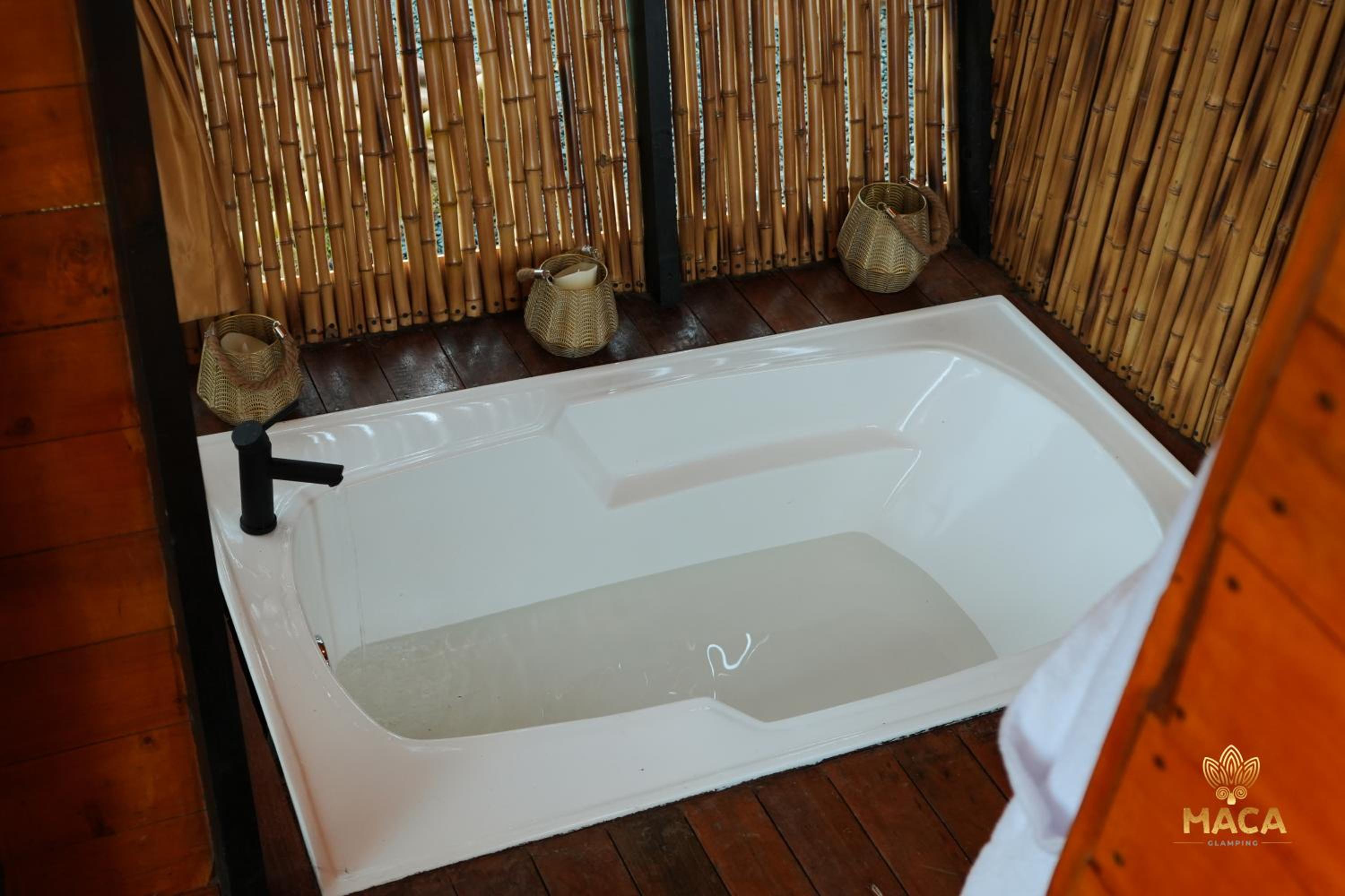 MACA GLAMPING