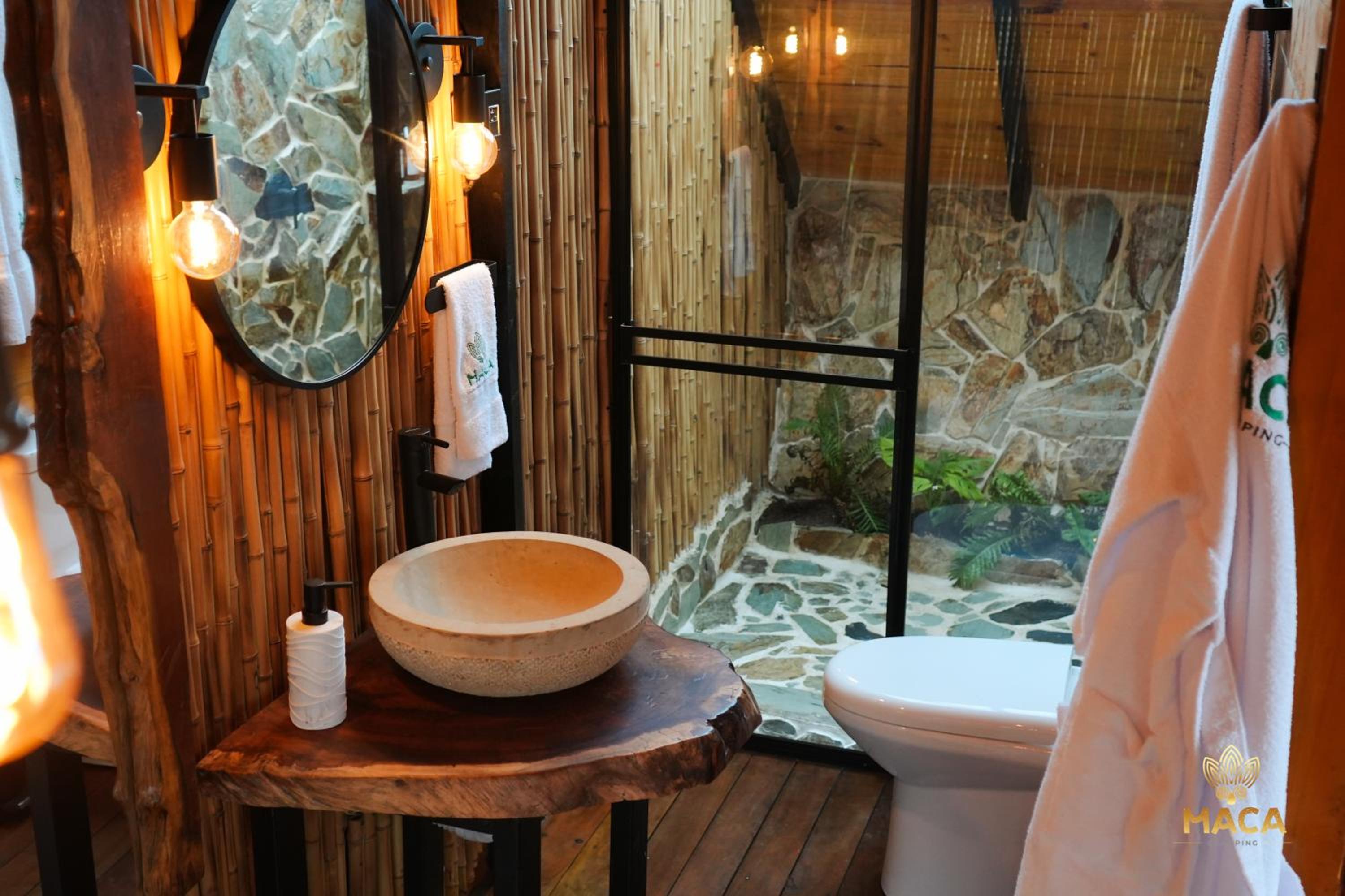 MACA GLAMPING