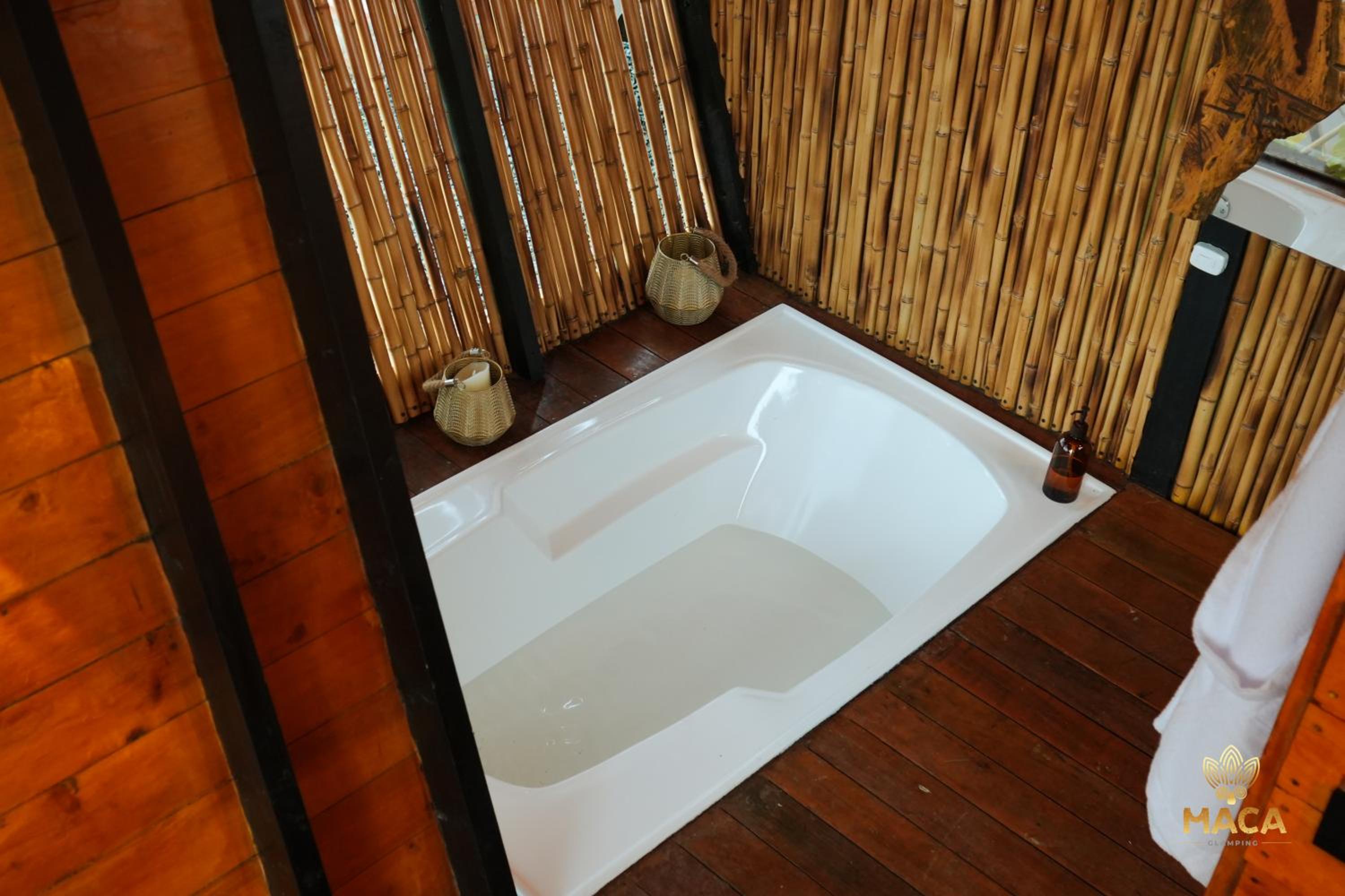 MACA GLAMPING