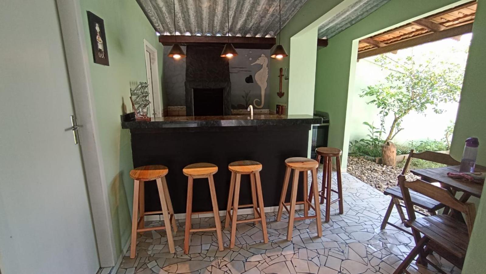 Casa Verde - 5 quartos a 600m Praia e próximo Beto Carrero