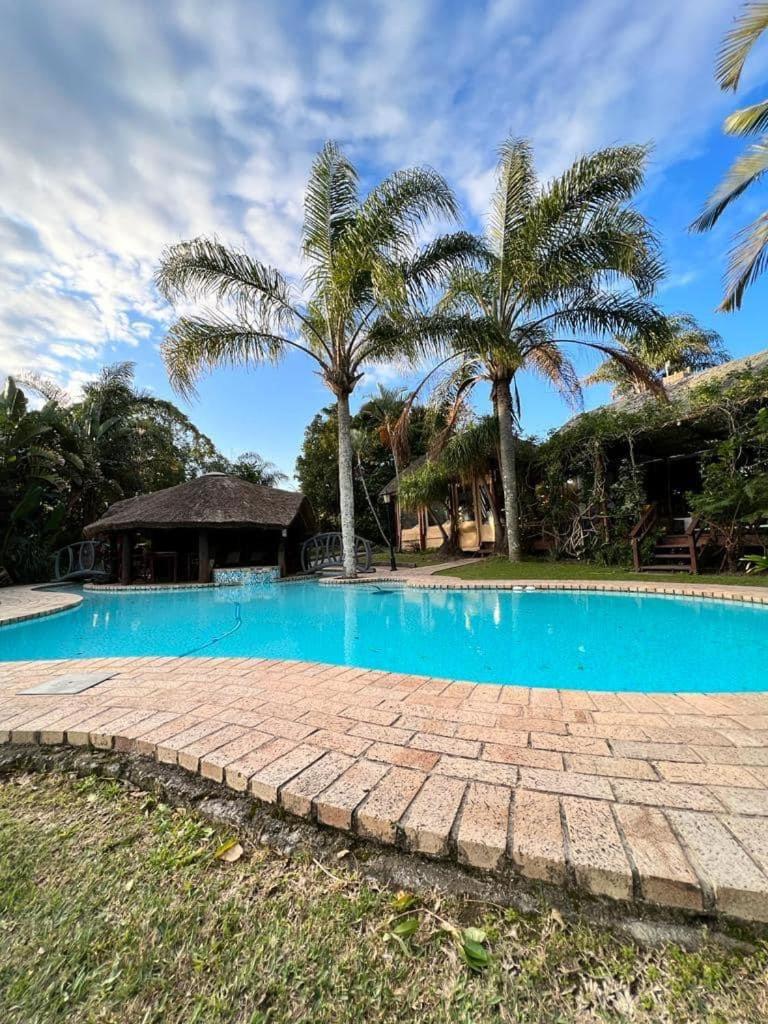 Fish Eagle Manor