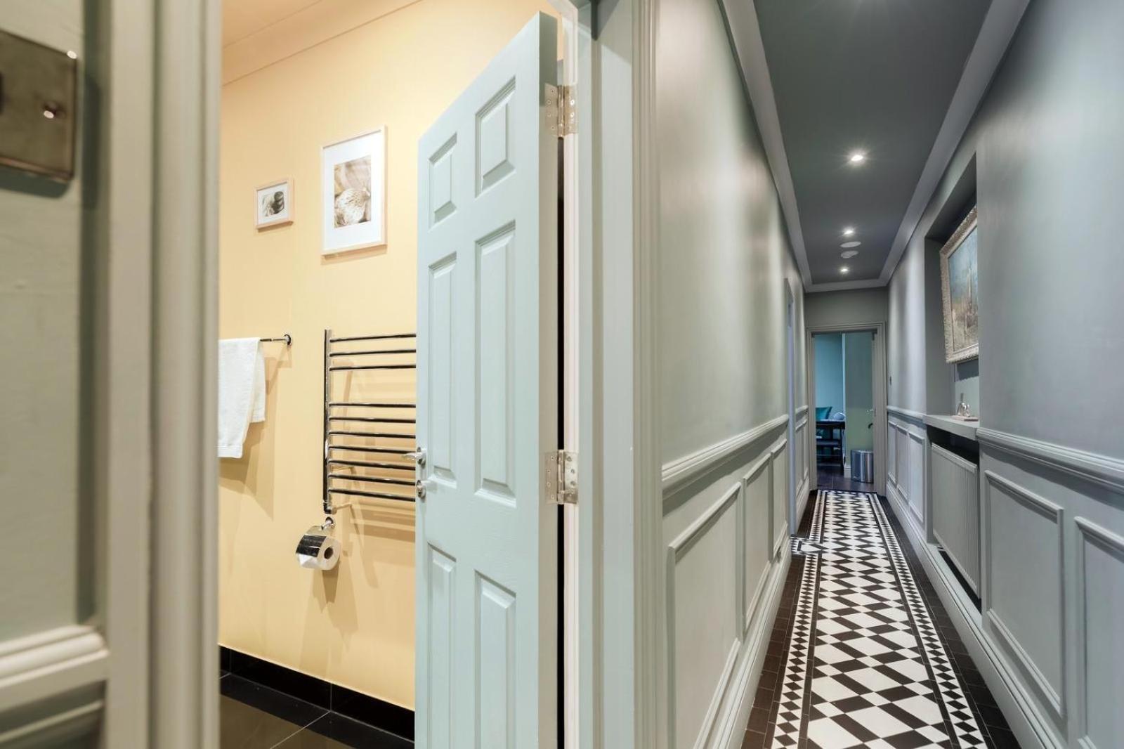 Stylish 2 Bedrooms Flat Sleeps 6 & Garden London Zone 2 cls Central