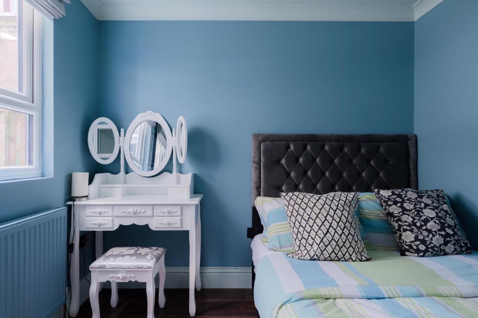 Stylish 2 Bedrooms Flat Sleeps 6 & Garden London Zone 2 cls Central
