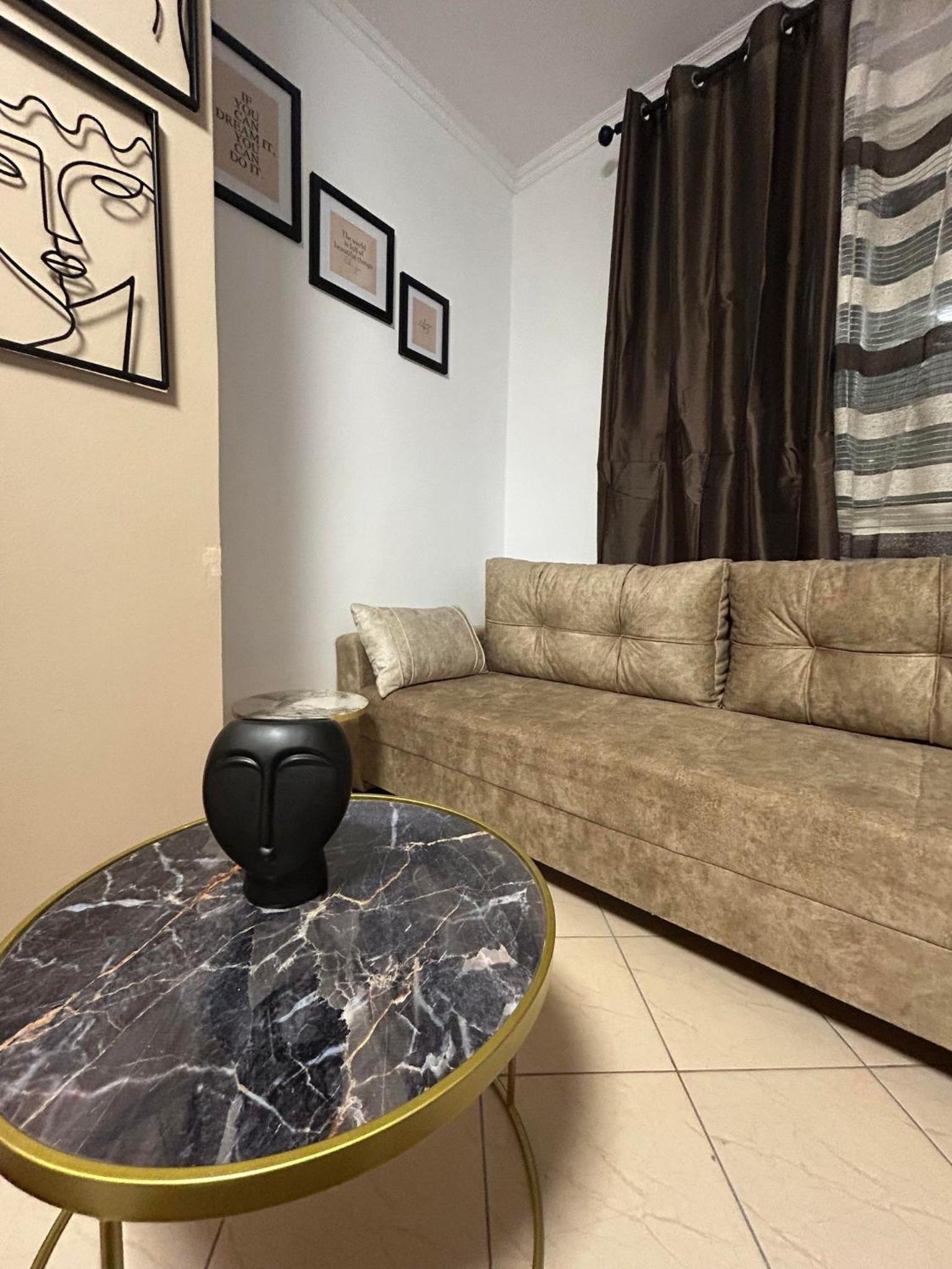 Chrigrey Holiday Apartments & Durres Beach