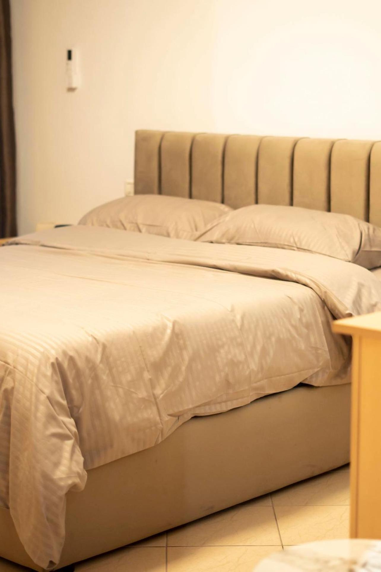 Chrigrey Holiday Apartments & Durres Beach