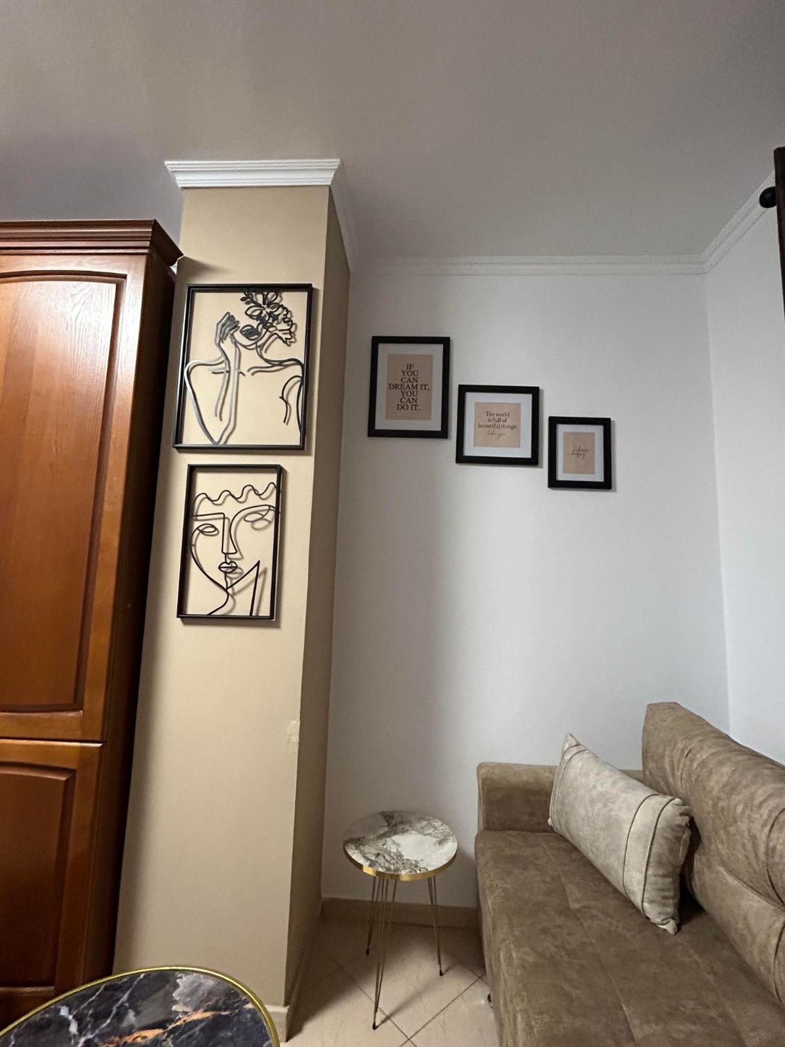 Chrigrey Holiday Apartments & Durres Beach
