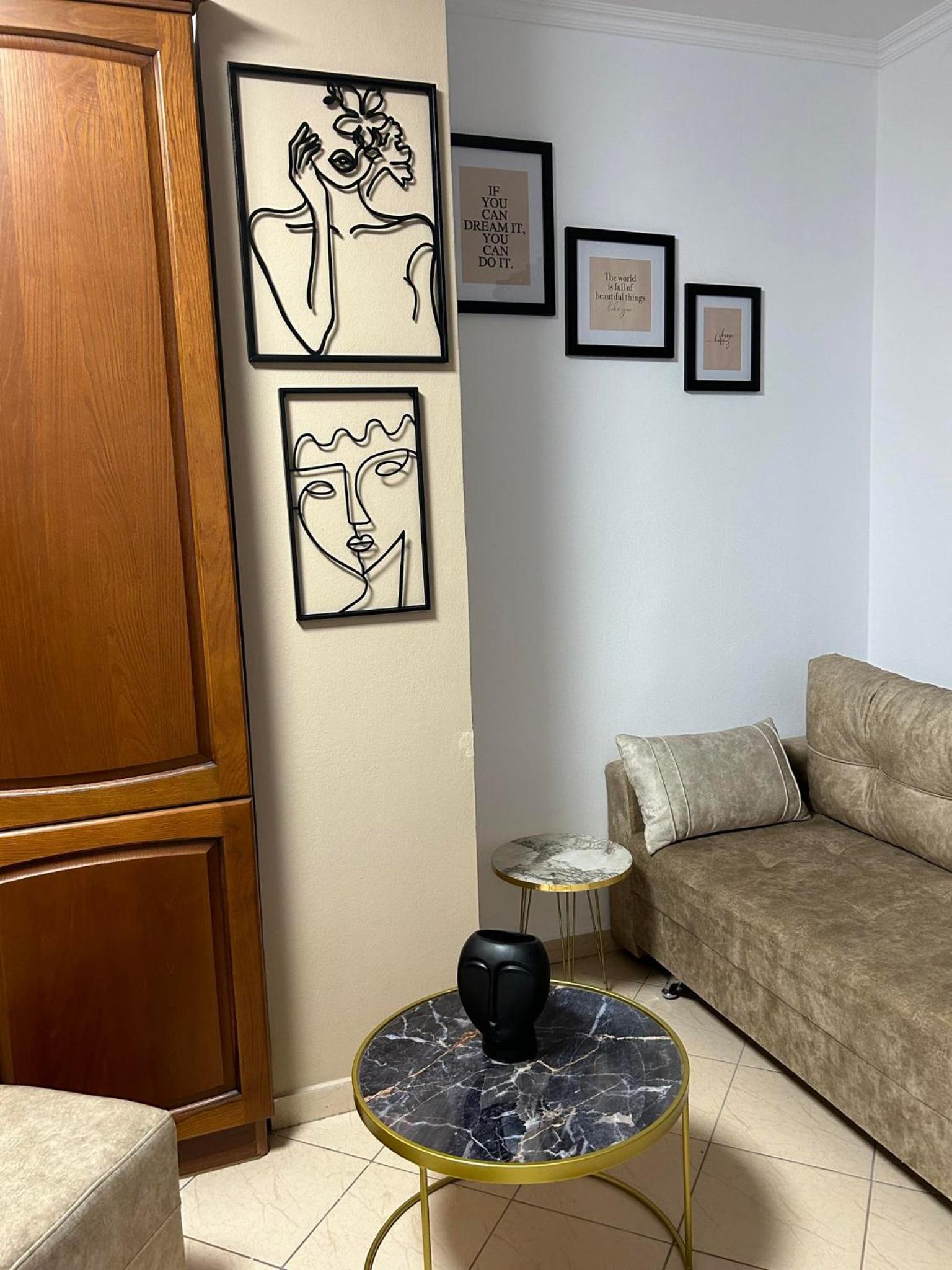 Chrigrey Holiday Apartments & Durres Beach