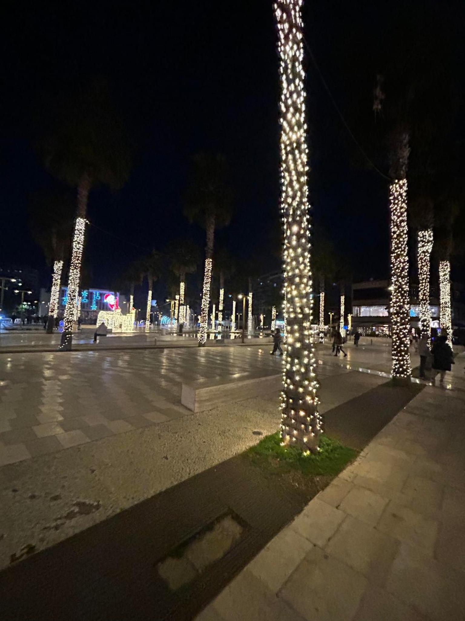 Chrigrey Holiday Apartments & Durres Beach