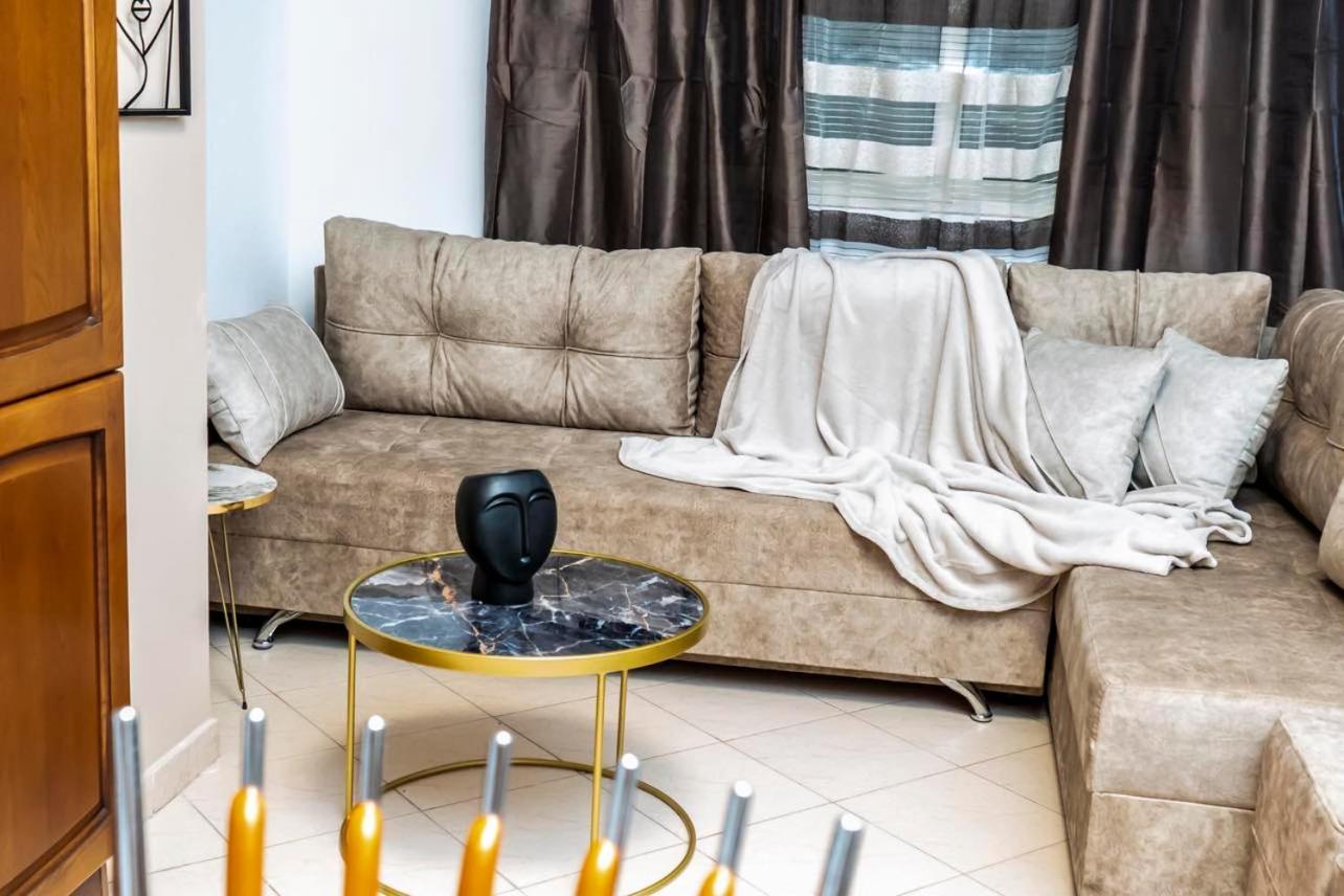 Chrigrey Holiday Apartments & Durres Beach