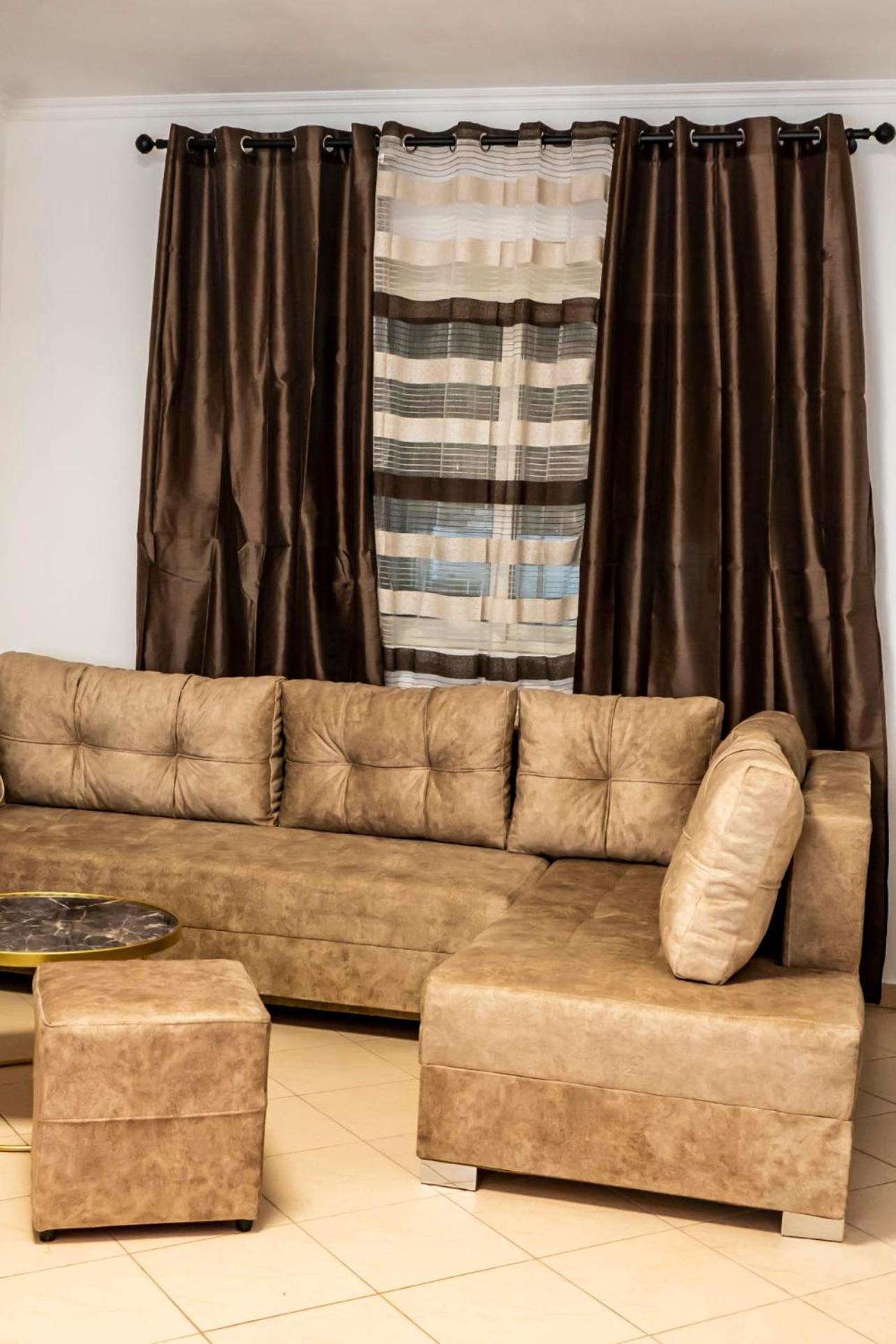 Chrigrey Holiday Apartments & Durres Beach