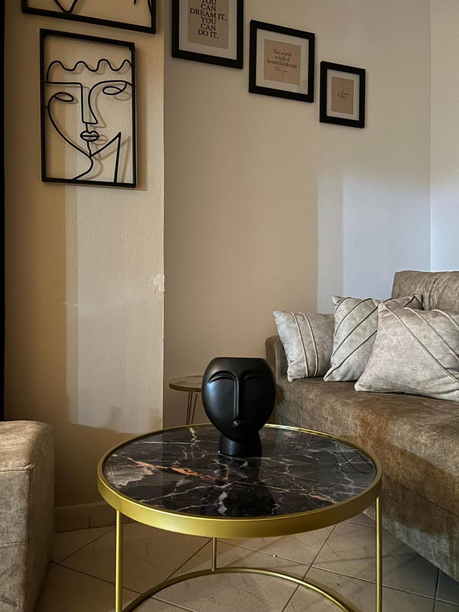 Chrigrey Holiday Apartments & Durres Beach