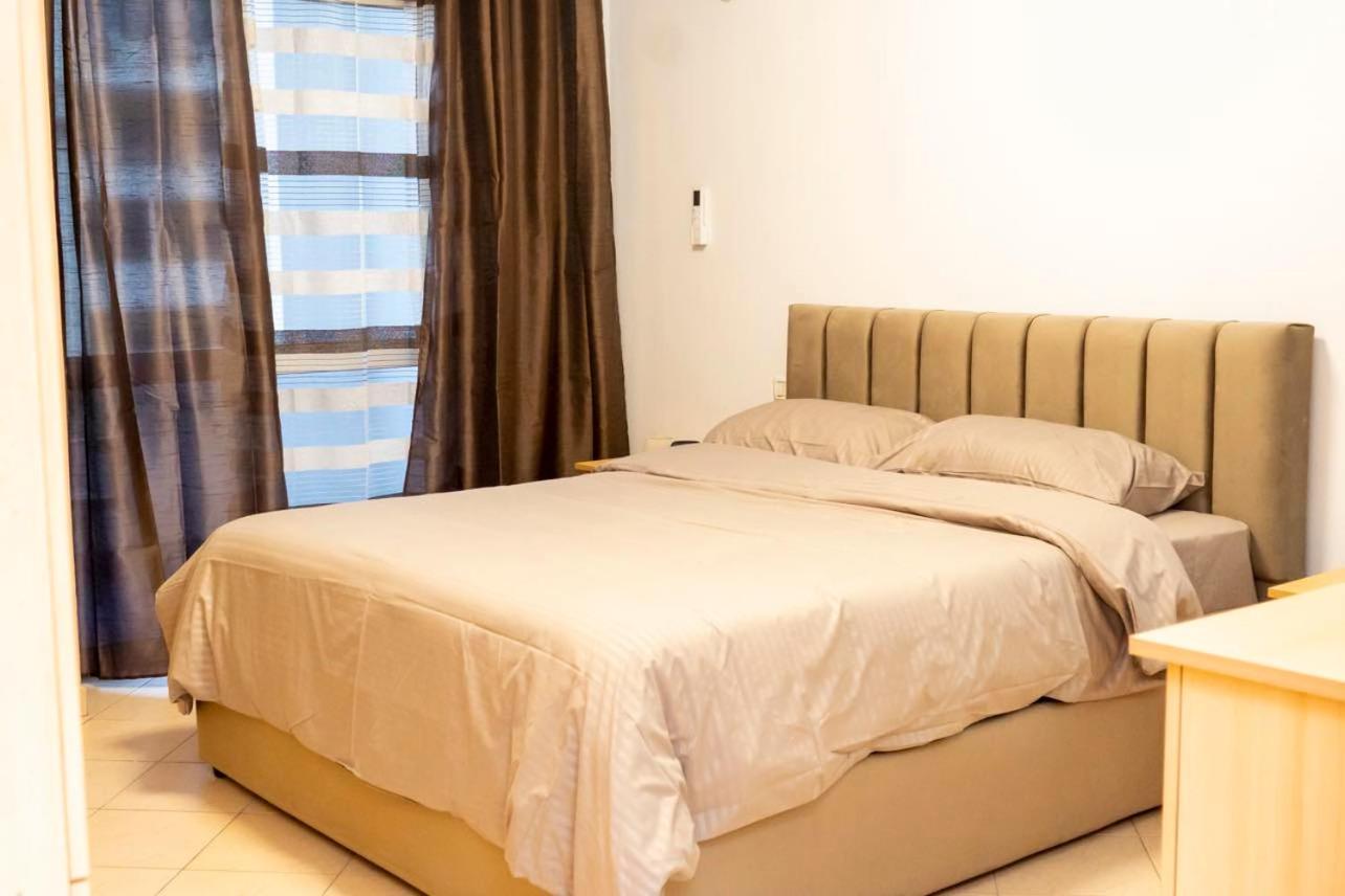 Chrigrey Holiday Apartments & Durres Beach