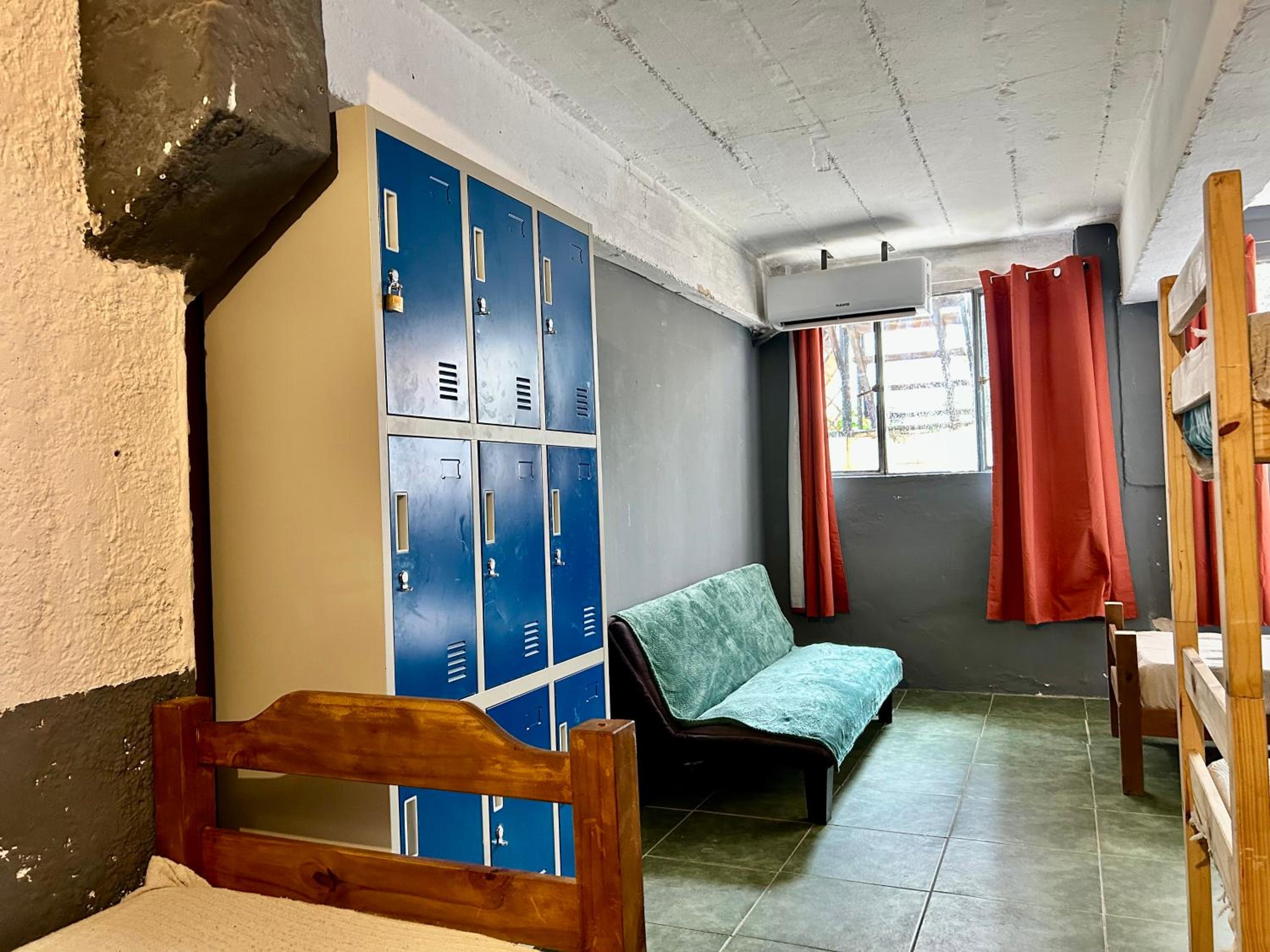 Hostel Bohemian
