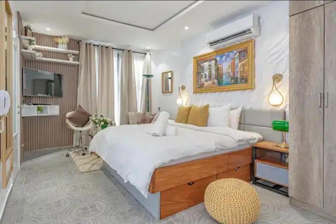 Ultimate Luxury Park Apartment