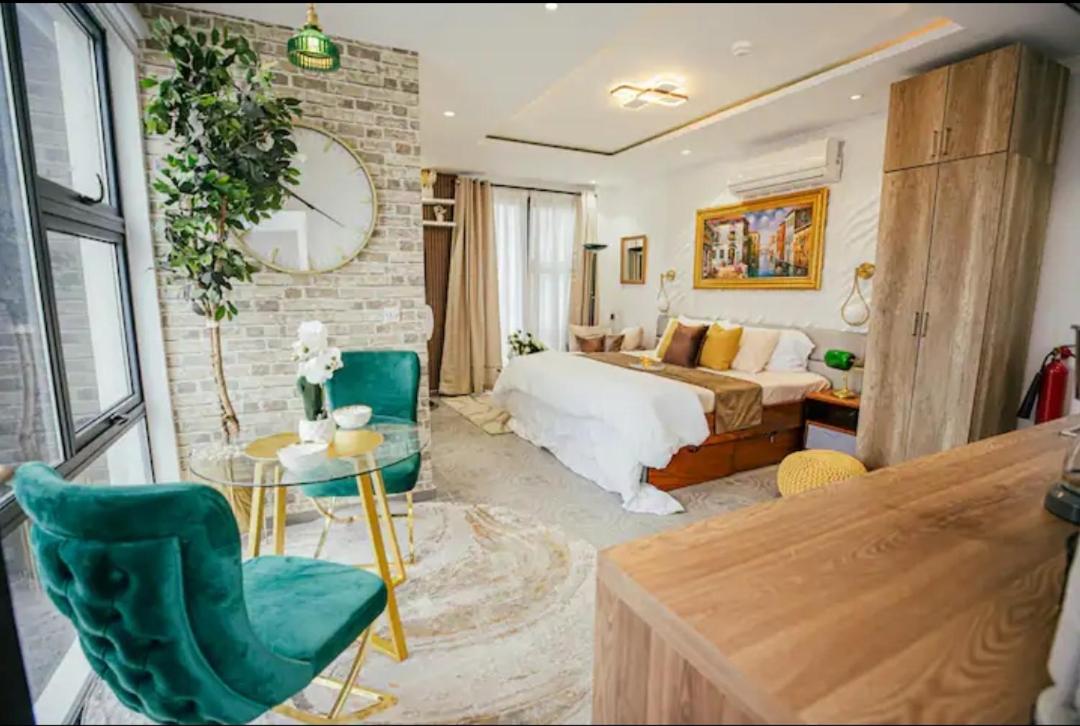 Ultimate Luxury Park Apartment