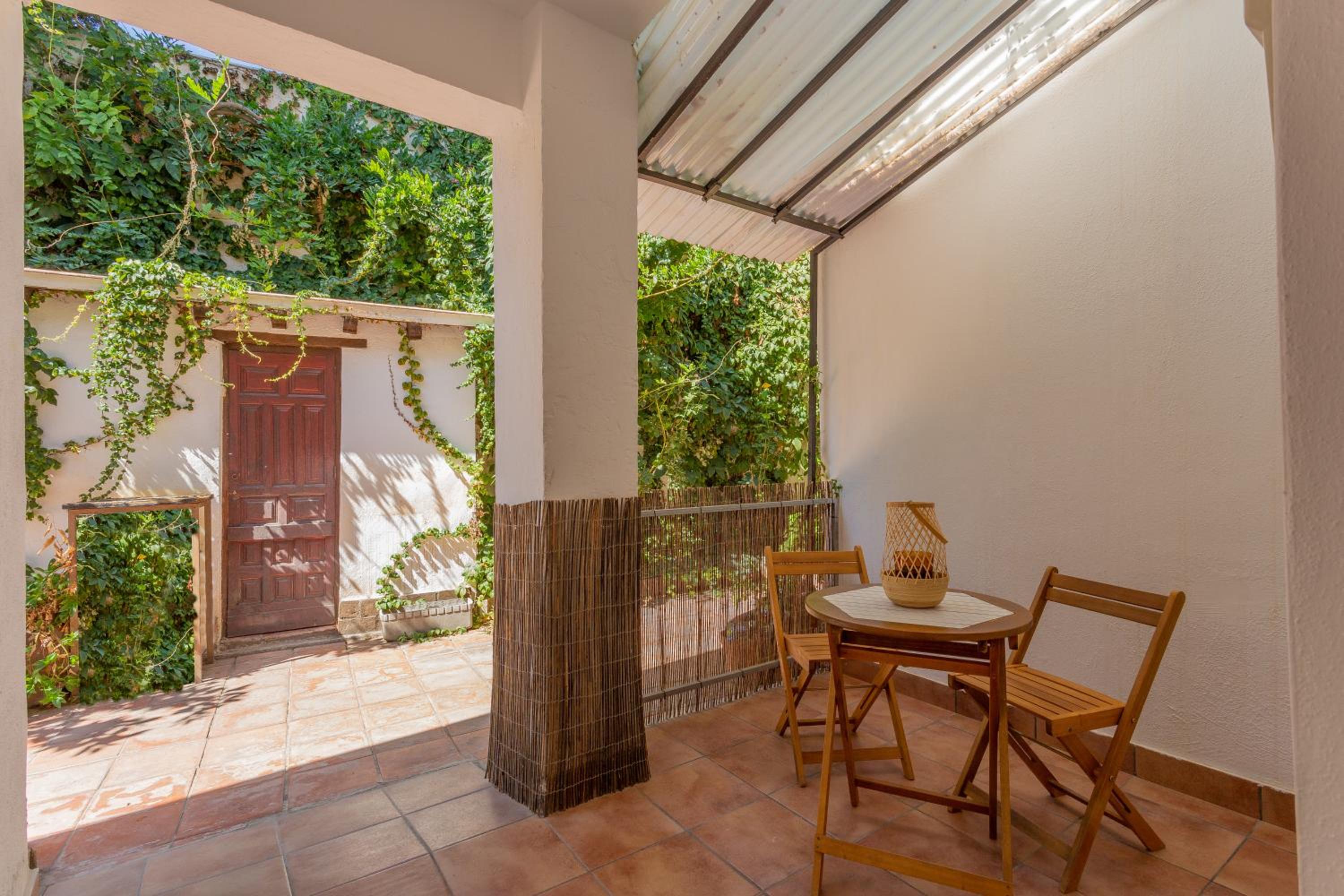 Oniria Agradable casa con patio junto Mirador de San Nicolás