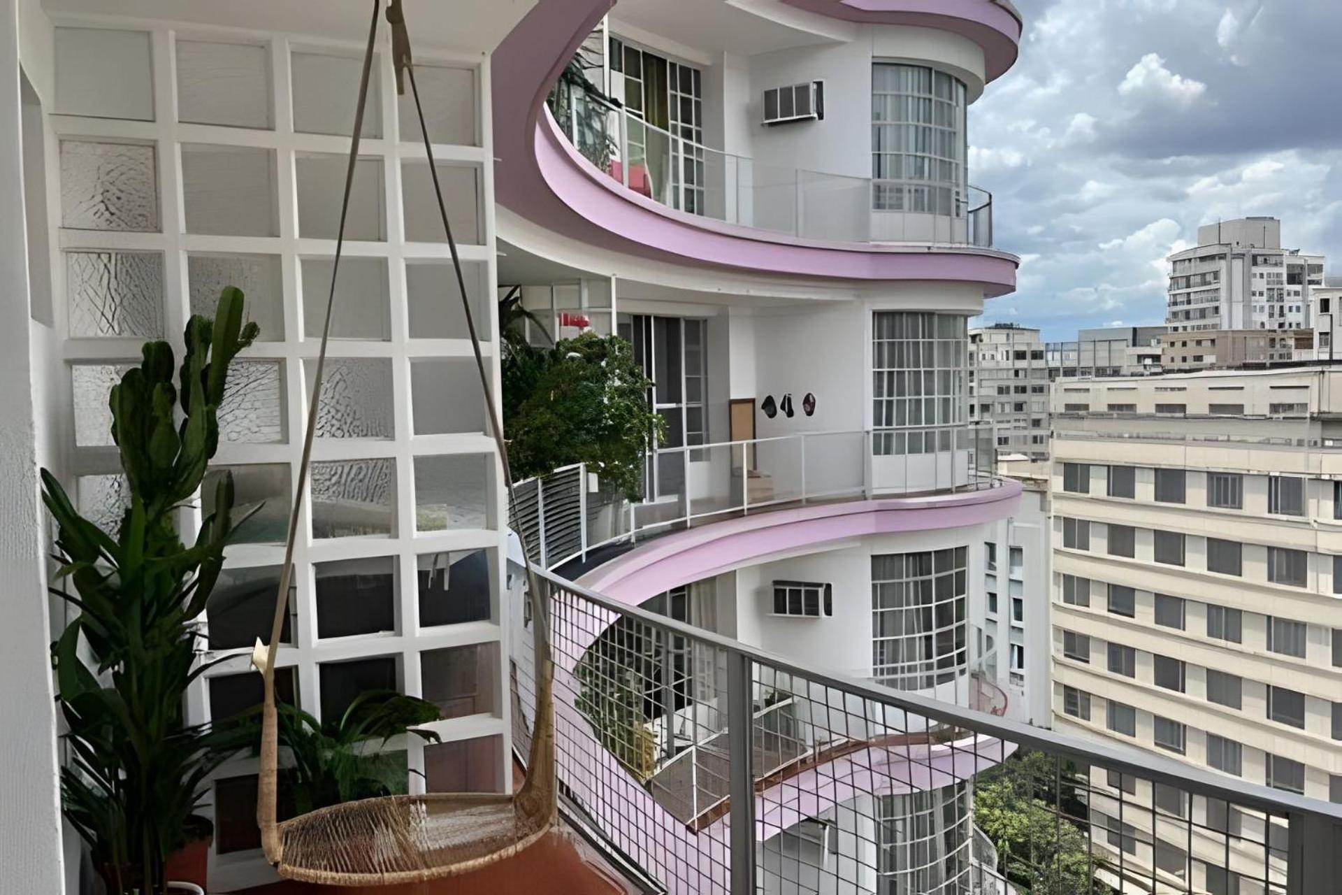 Amplo Apto no Centro de SP com Sauna e Piscina