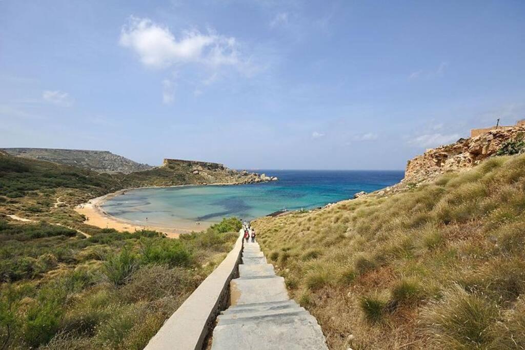 Seaside Serenity - A lovely apartment with views