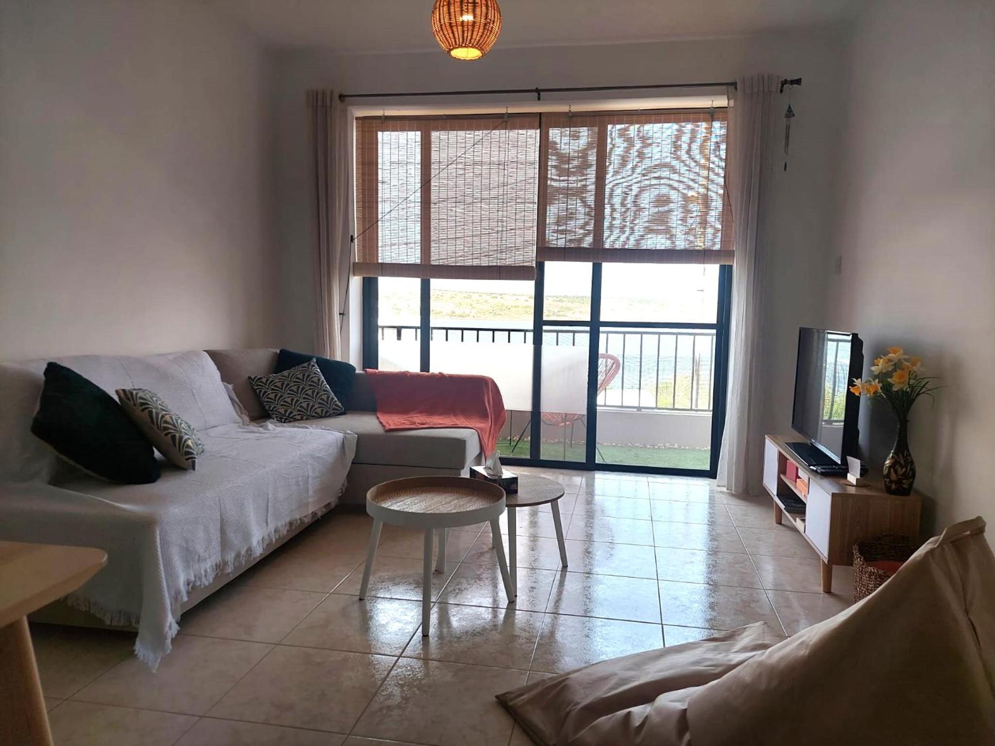 Seaside Serenity - A lovely apartment with views