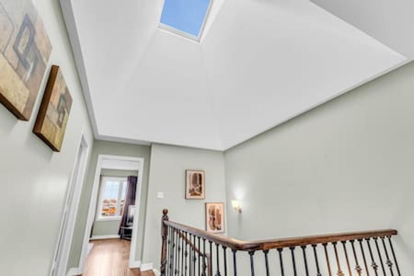 Luxury Mansion with Chefs Kitchen by Niagara Falls