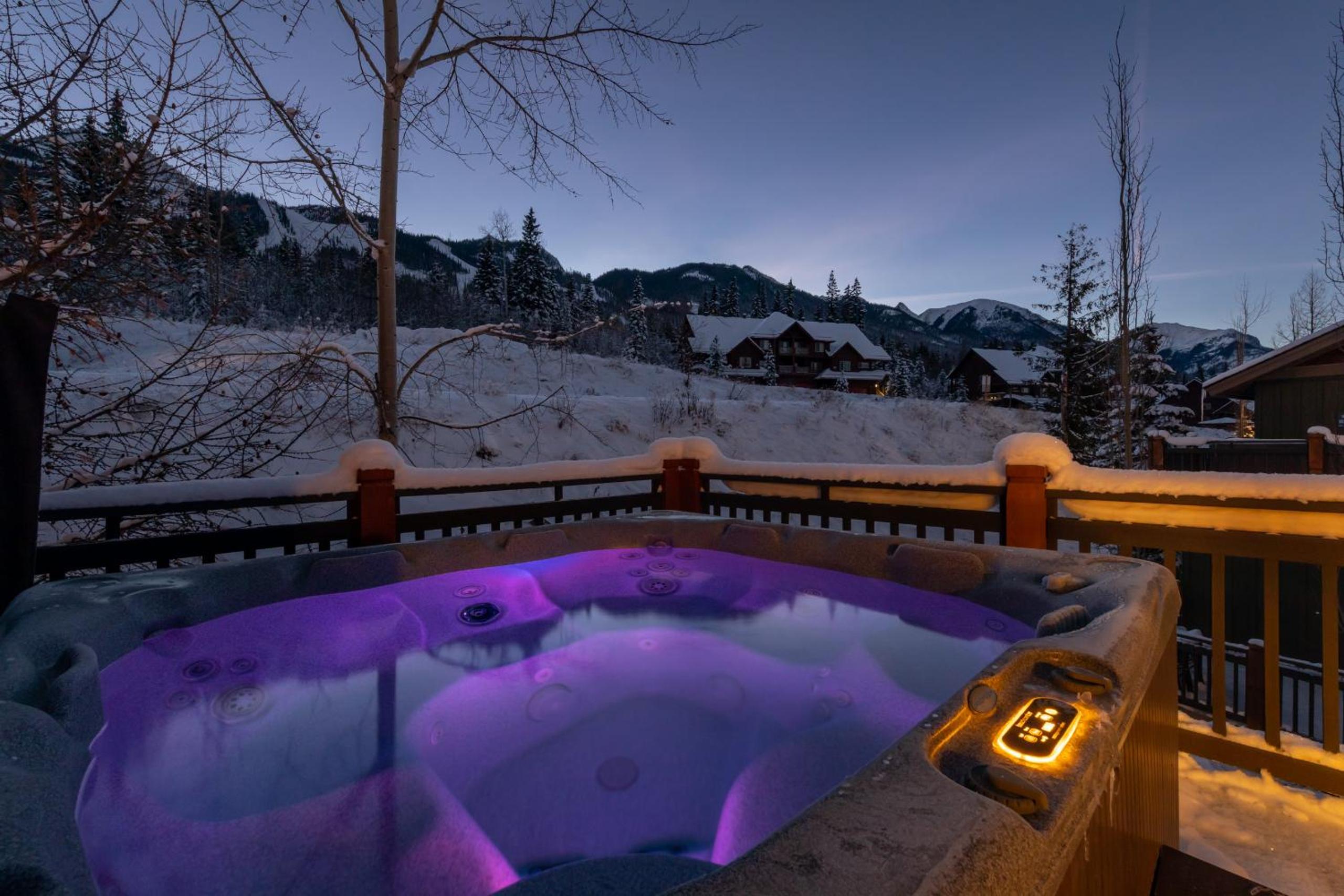 Lush Mountain Accommodations
