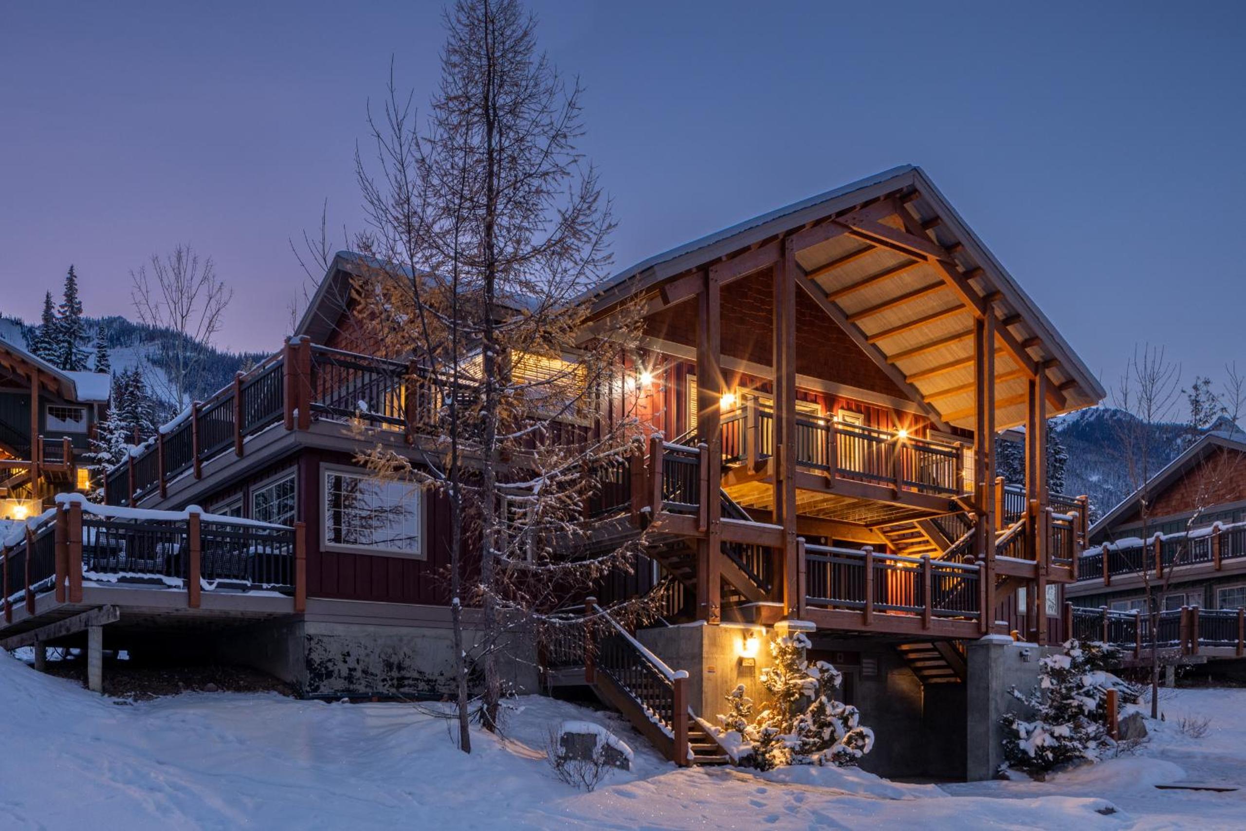 Lush Mountain Accommodations