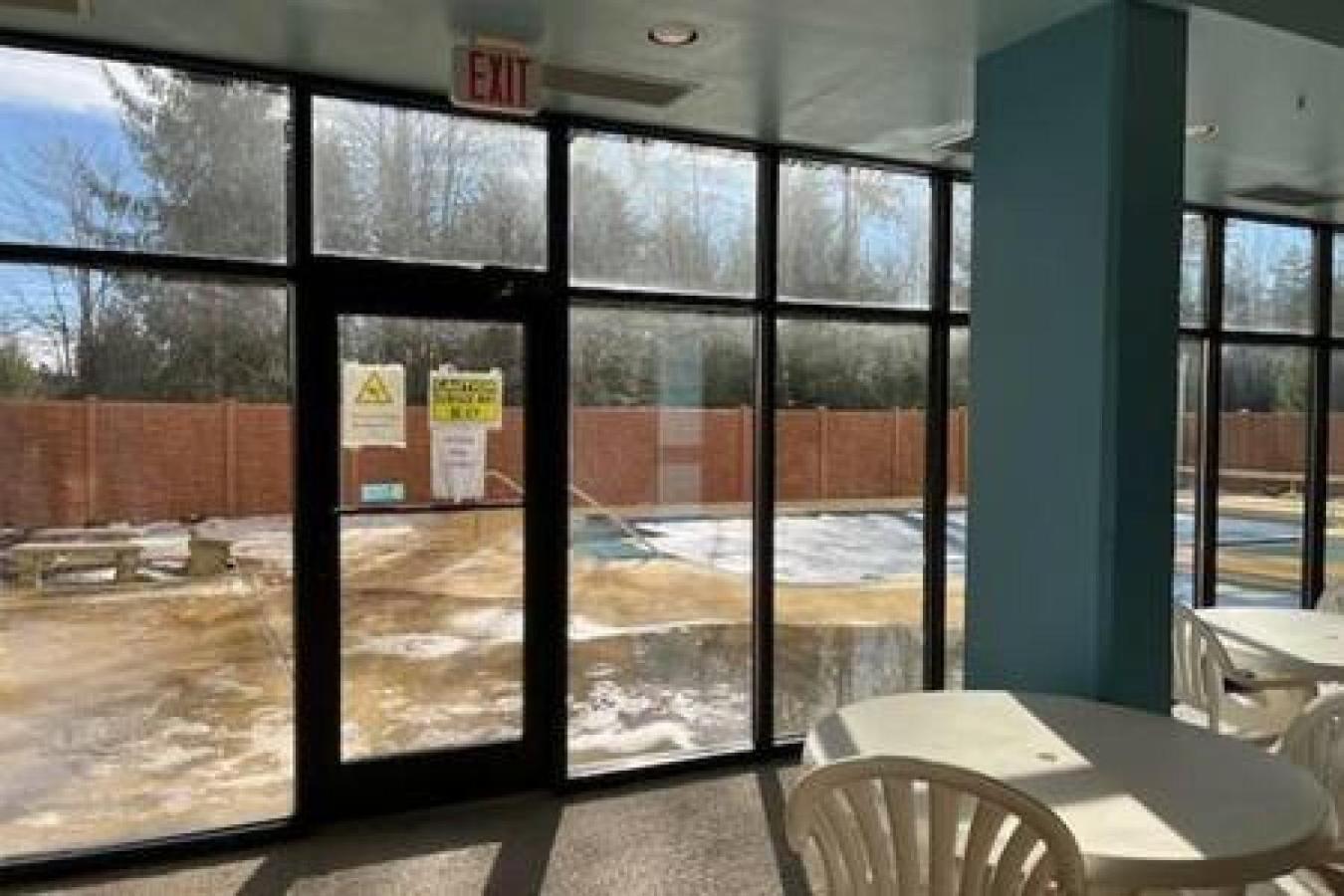 Workspace Studio Ski In Ski Out Portable AC Included view 5