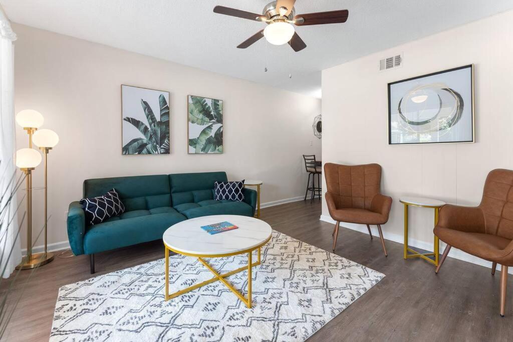 Memphis Vacations - Jungle Room - Property Image 1