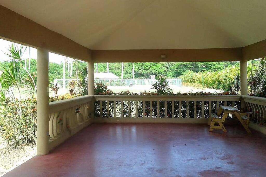 Comfortable Strategic Lodging Quarters view 2