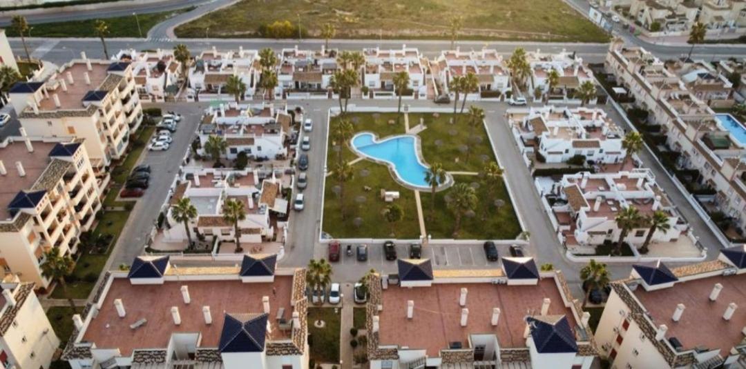 La Victoria apartament,Jumilla II, 2 bedrooms, 2 bathrooms and beautiful swimming pool view 4