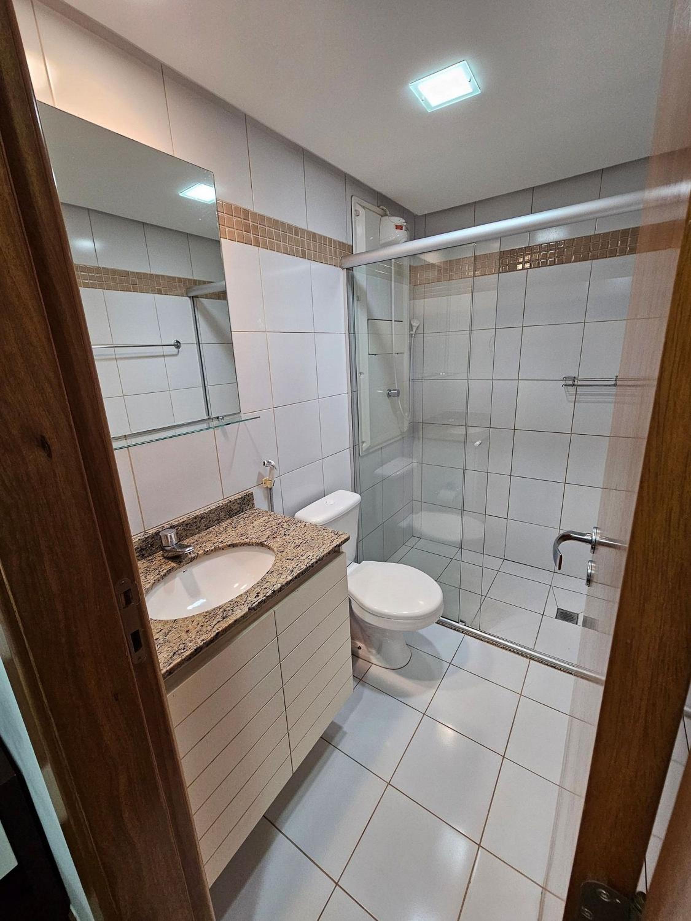 Life 207 Apartamento em resort à beira lago