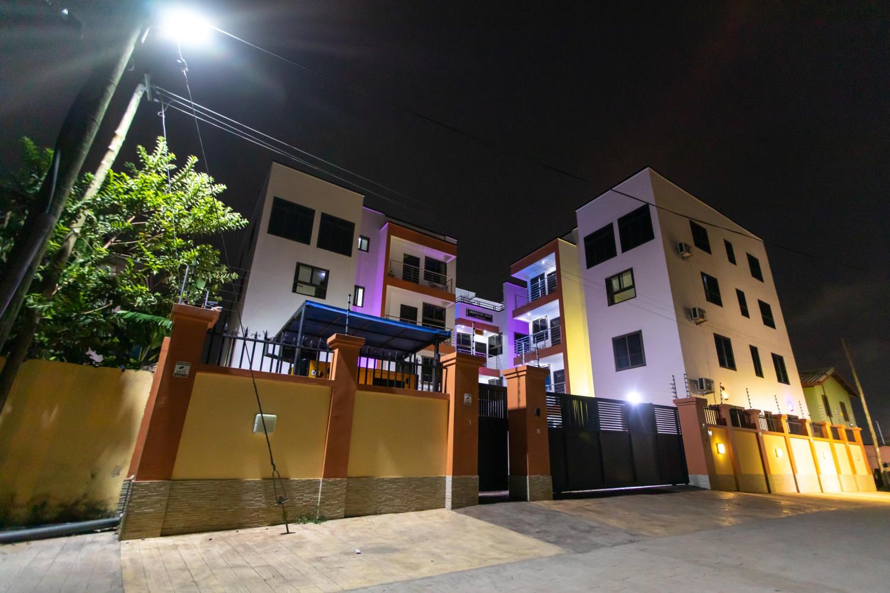 Washington Apartments - Accra view 5
