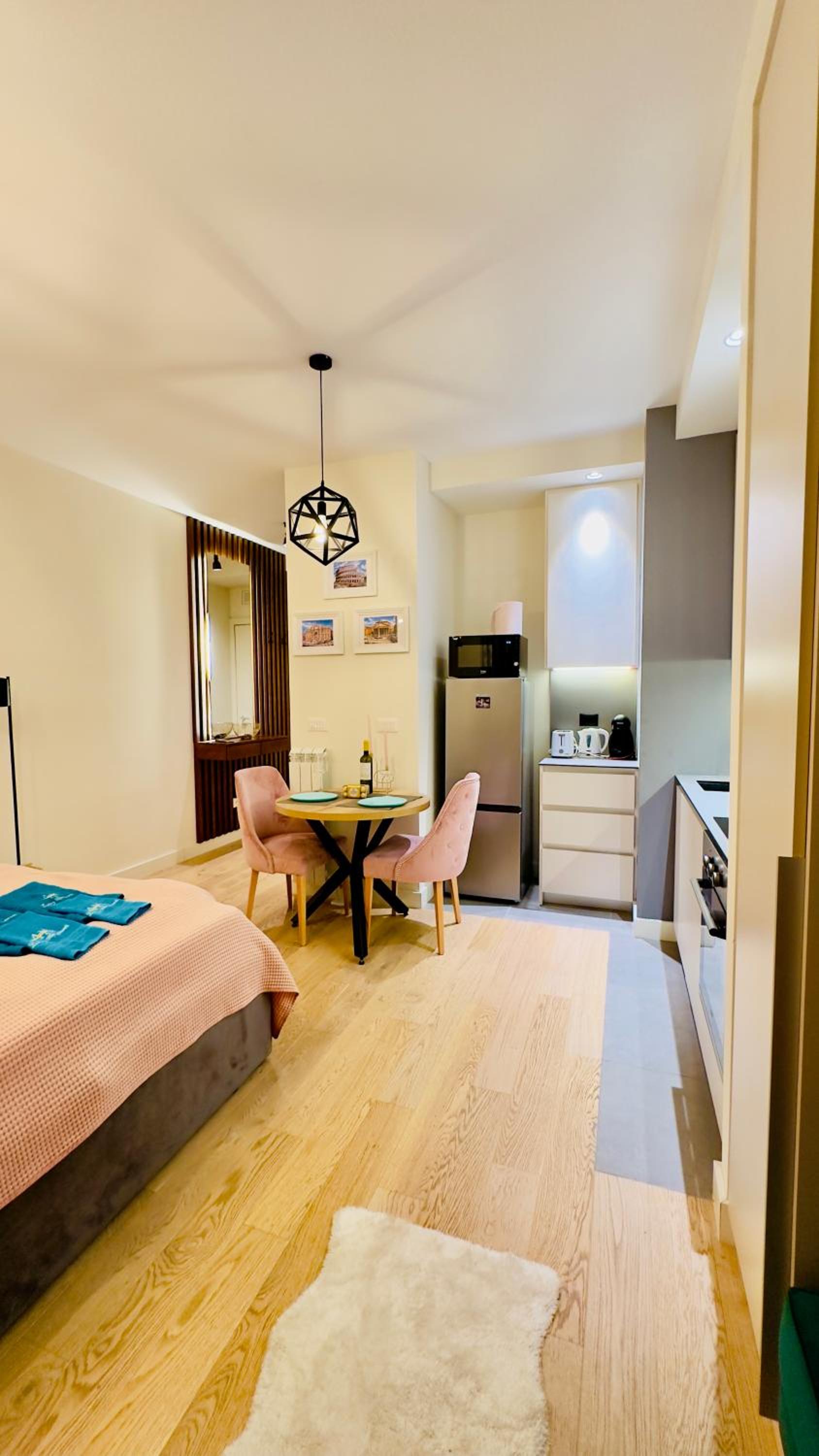 BW 4K luxury apartments-Rome view 5