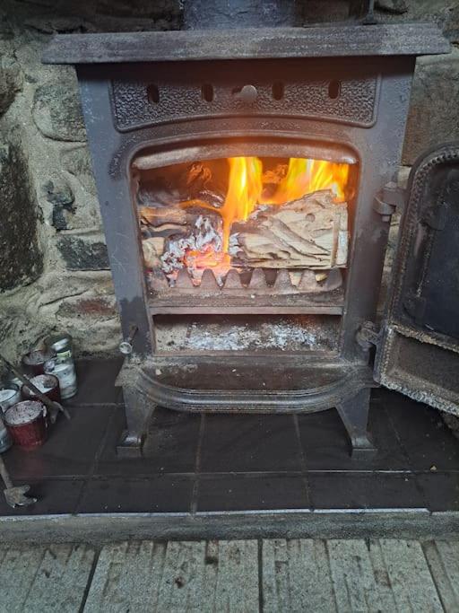 Squealing Pig Bothy view 4