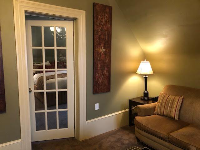 The Woodview Inn