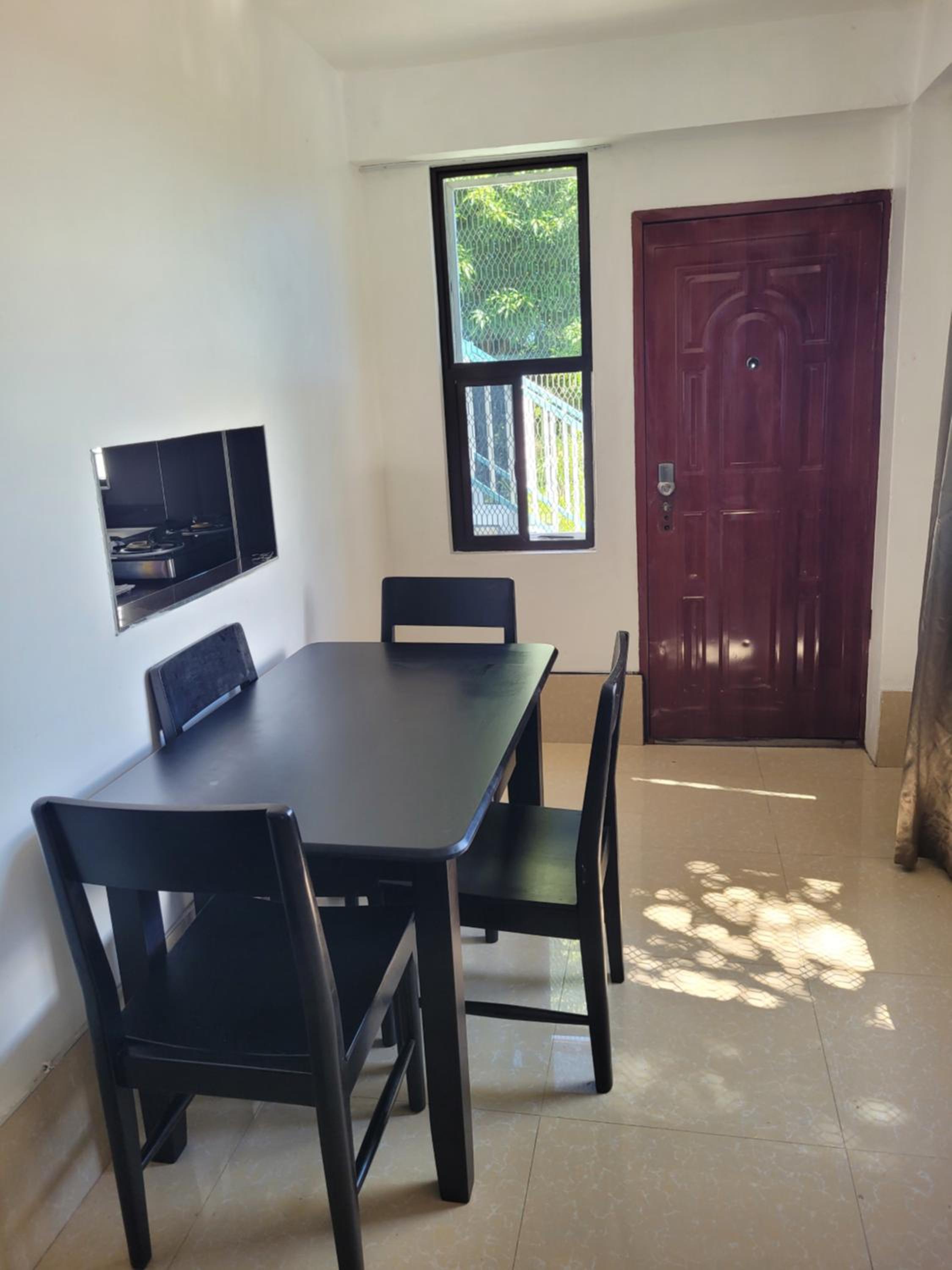 Holiday Home - Image 2