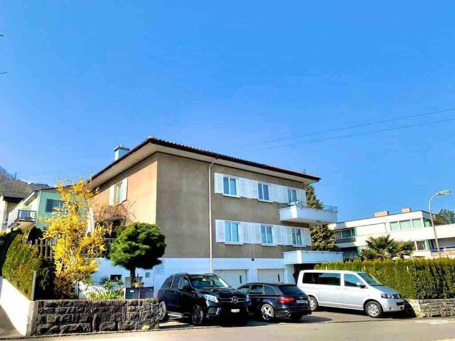 Luxus 3.5 Zimmer-Wohnung-Balkon-Whirlpool-Parking