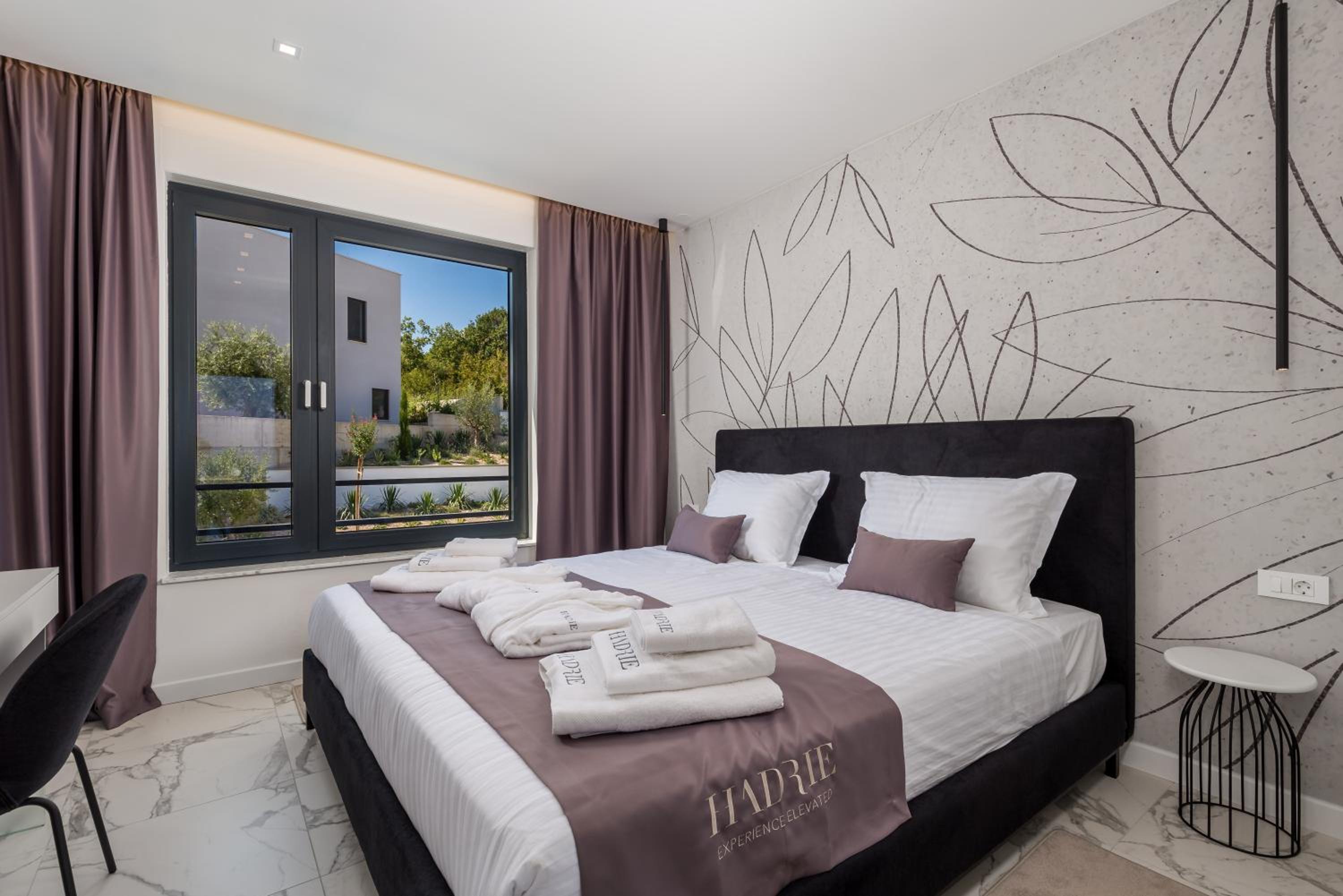 HADRIE LUXURY RESORT AND VILLAS ROVA ed
