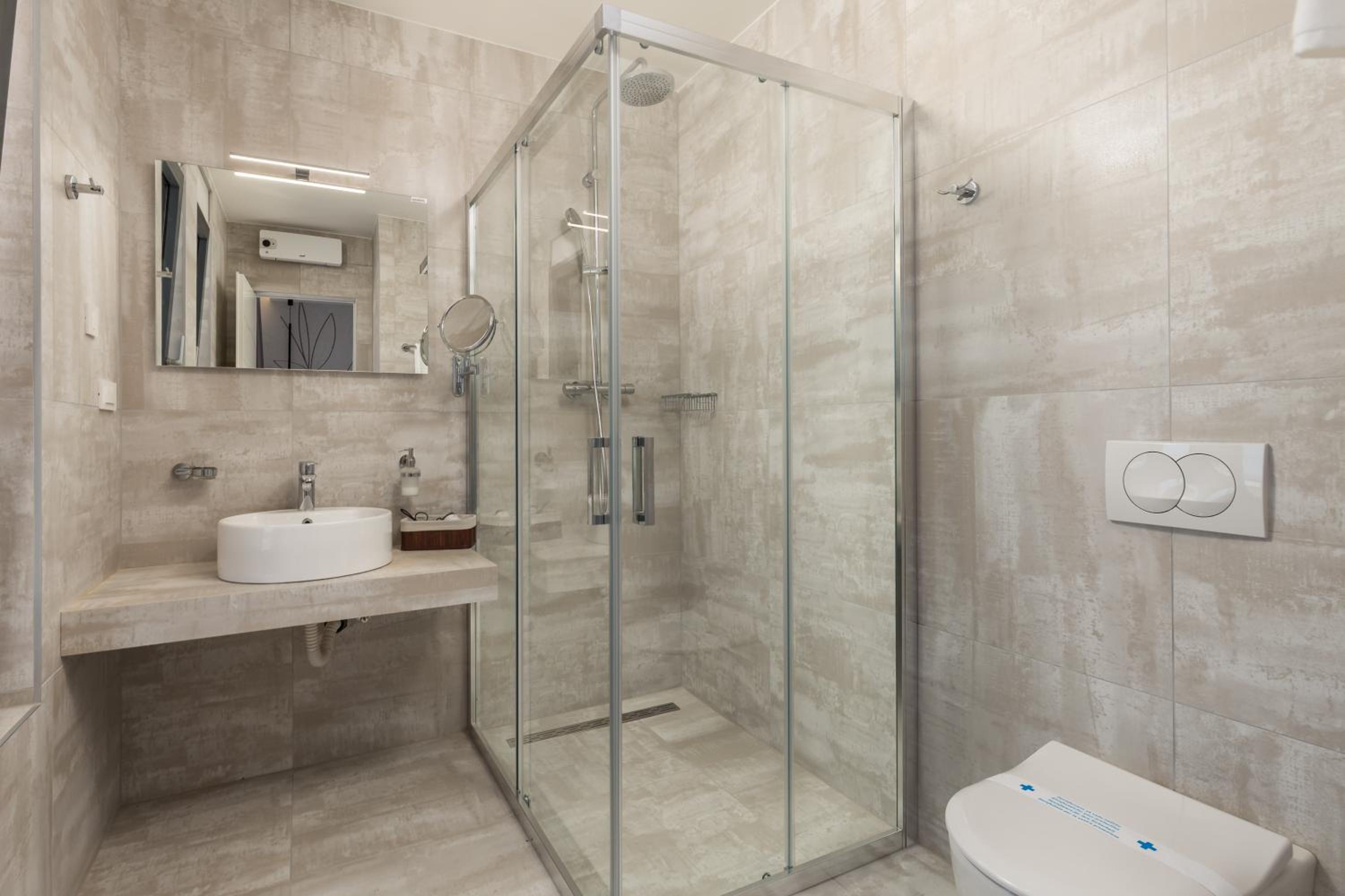 HADRIE LUXURY RESORT AND VILLAS ROVA ed