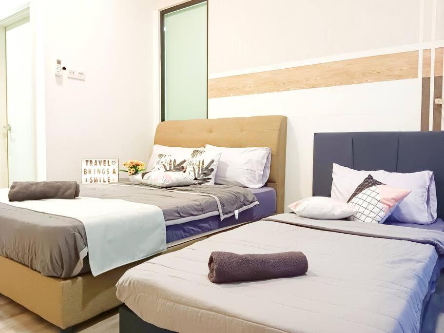Southkey 2BR/ Mid Valley/Mosaic