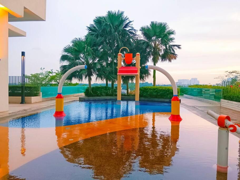Southkey 2BR/ Mid Valley/Mosaic